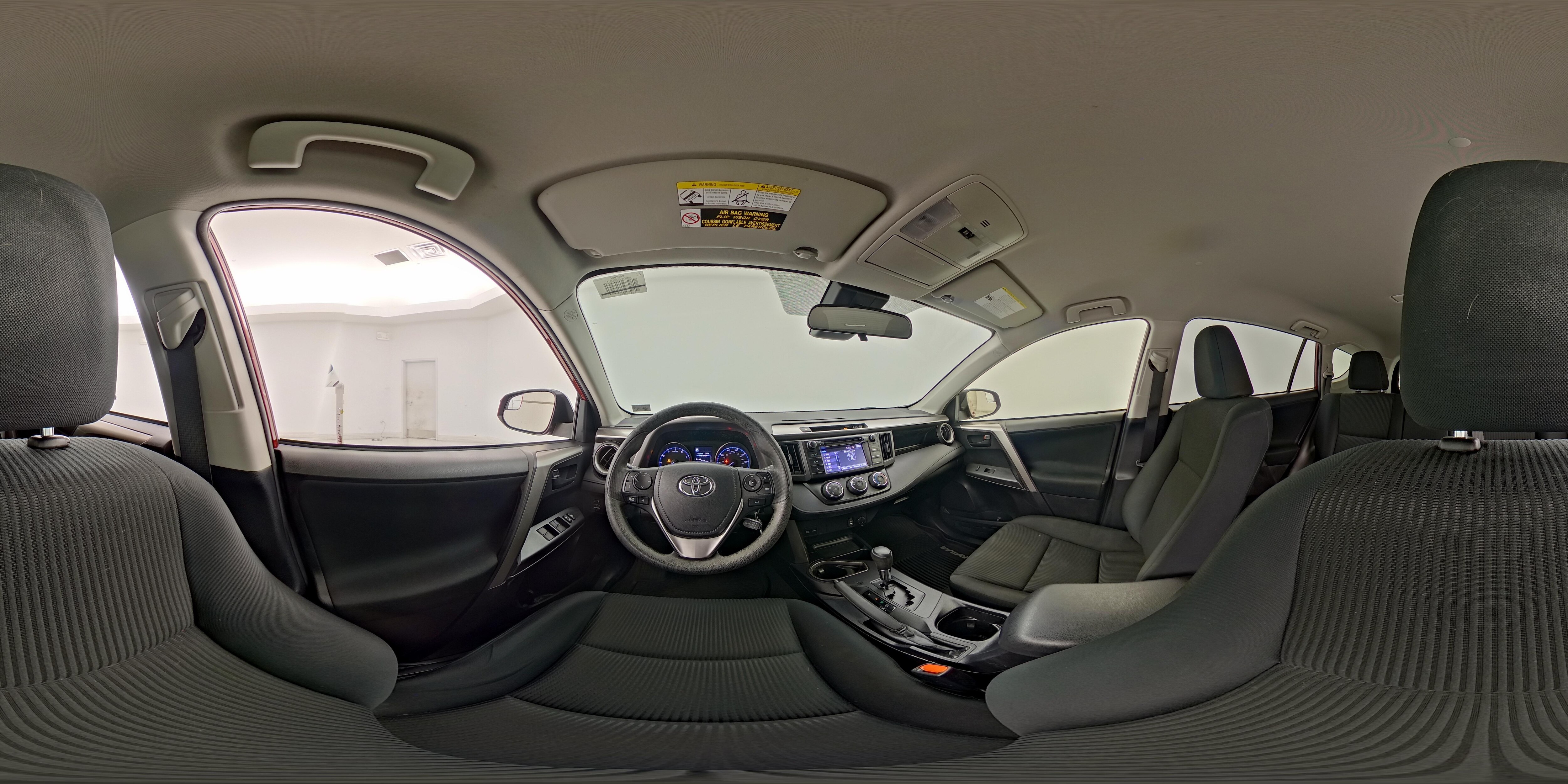 2018 Toyota RAV4 LE - Photo 27