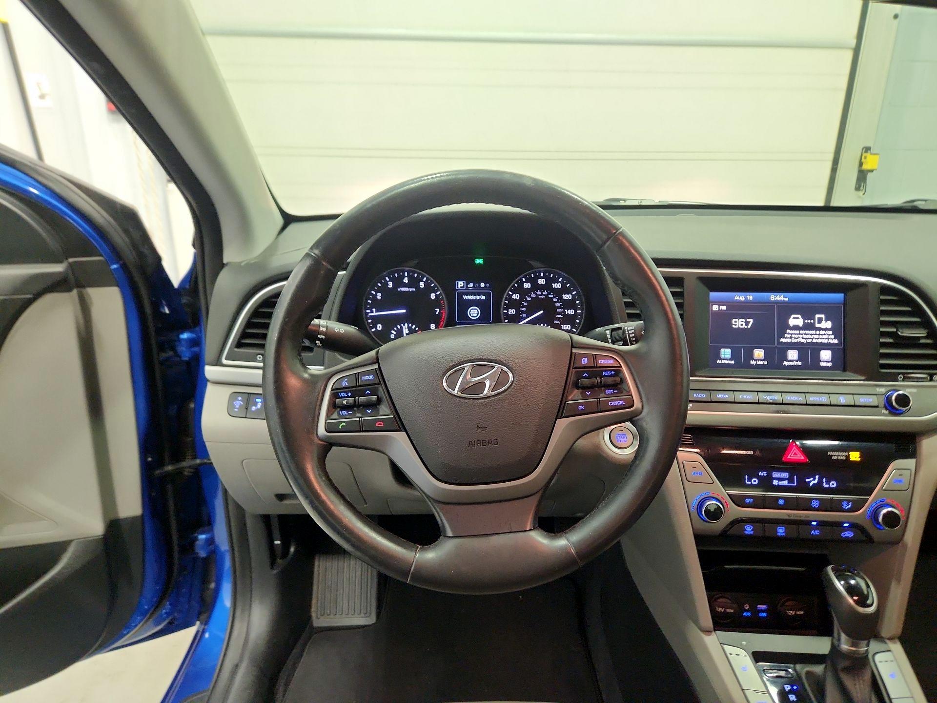 Thumbnail: 2017 Hyundai Elantra - 10