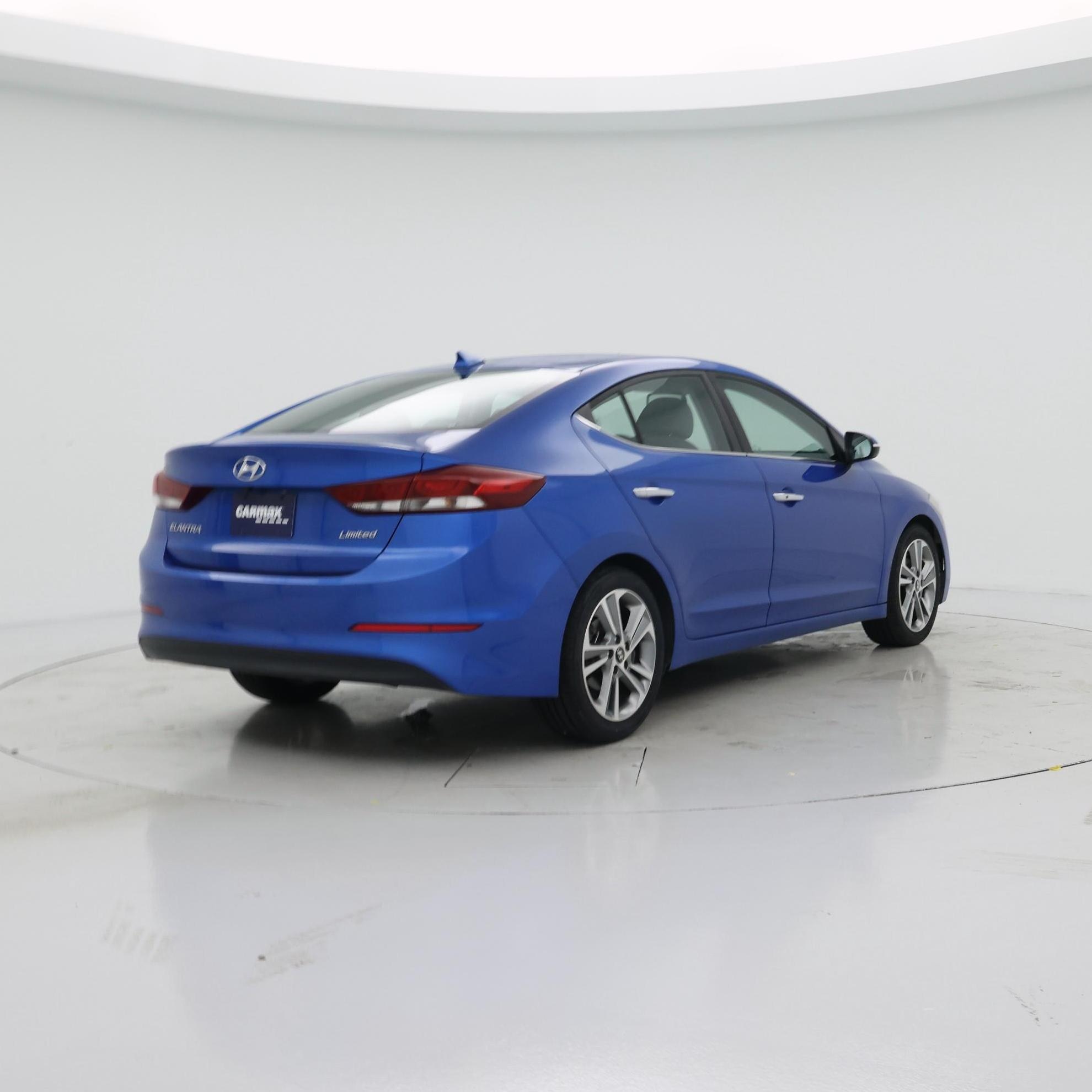 Thumbnail: 2017 Hyundai Elantra - 8