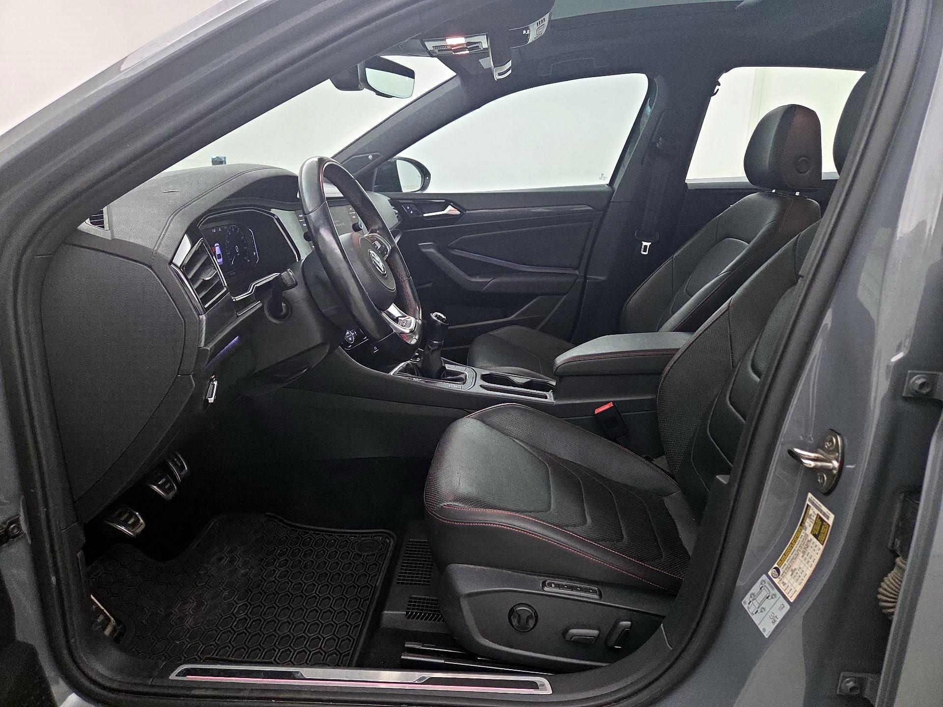 Thumbnail: 2021 Volkswagen Jetta - 11