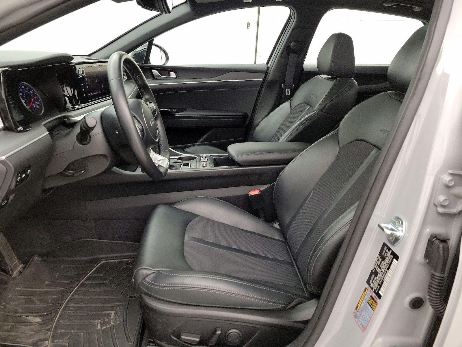 2023 Kia K5 GT-Line - Photo 12