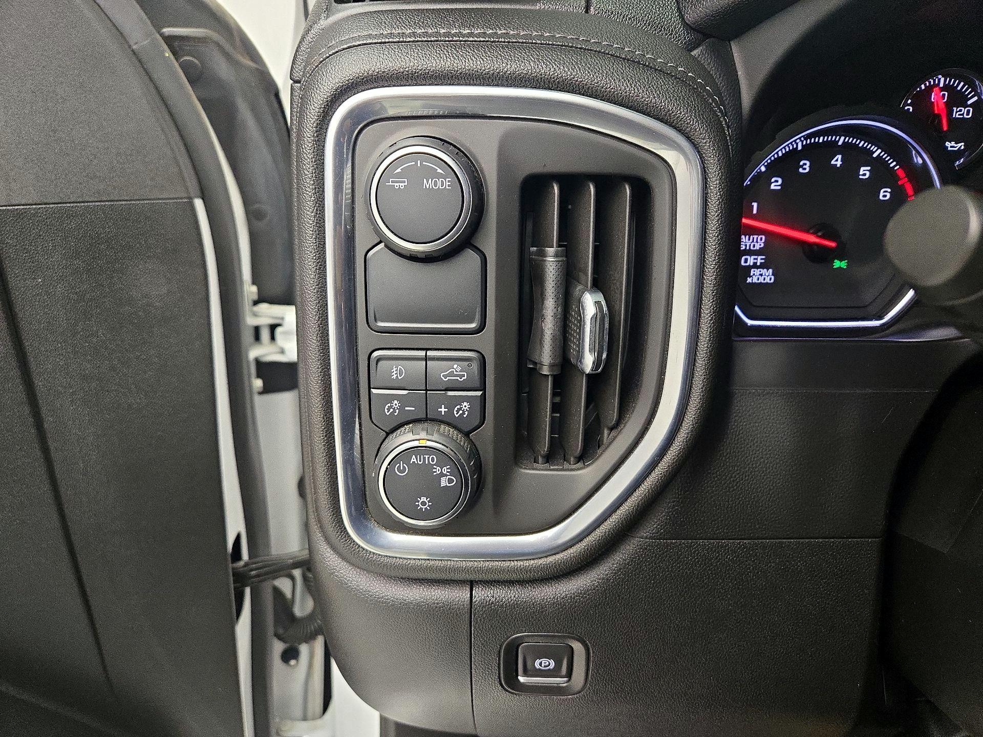 Thumbnail: 2021 Chevrolet Silverado 1500 - 13