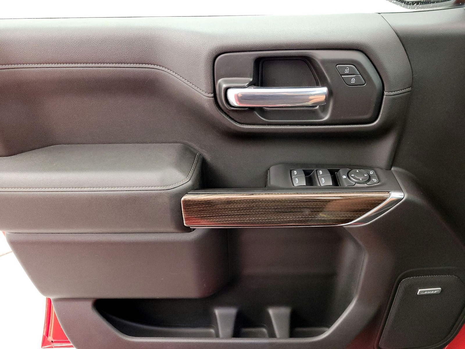 2019 Chevrolet Silverado 1500 RST - Photo 11
