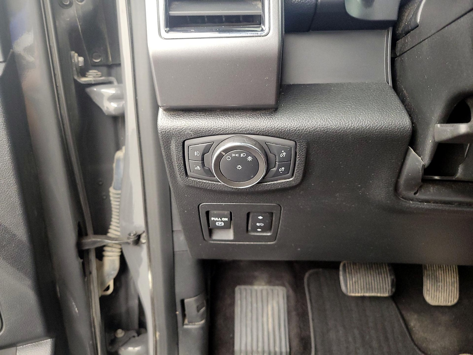 2020 Ford F-150 XLT - Photo 14