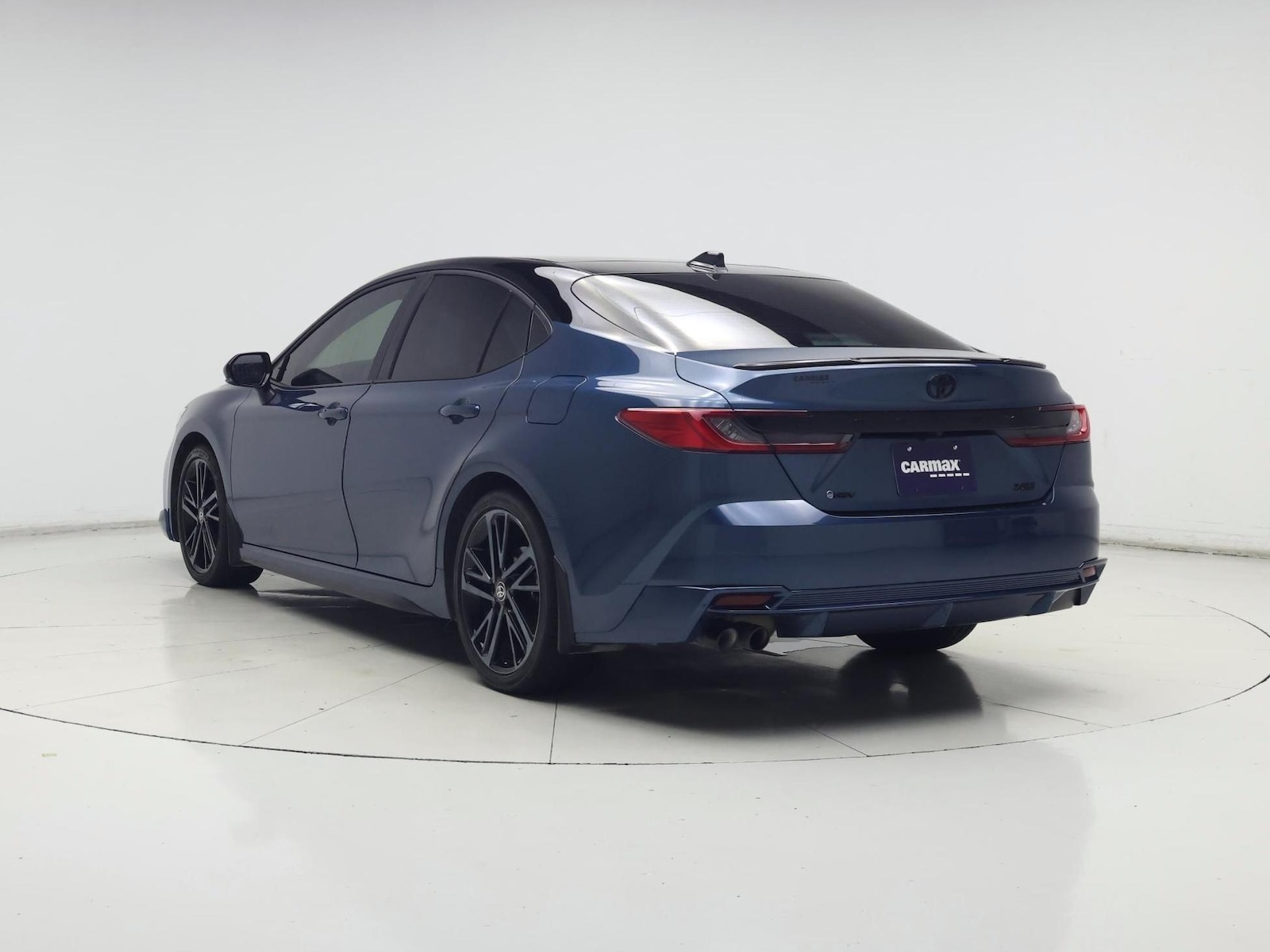 2026 Toyota Camry XSE - Photo 2