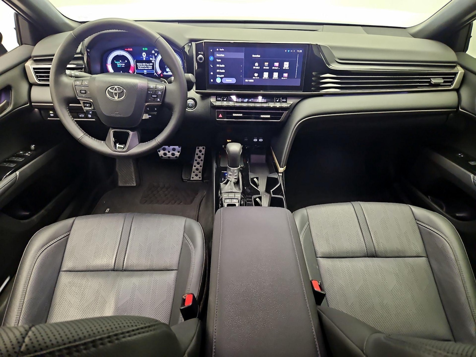2026 Toyota Camry XSE - Photo 10