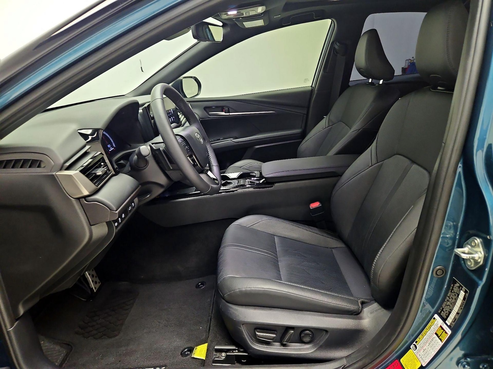 2026 Toyota Camry XSE - Photo 12