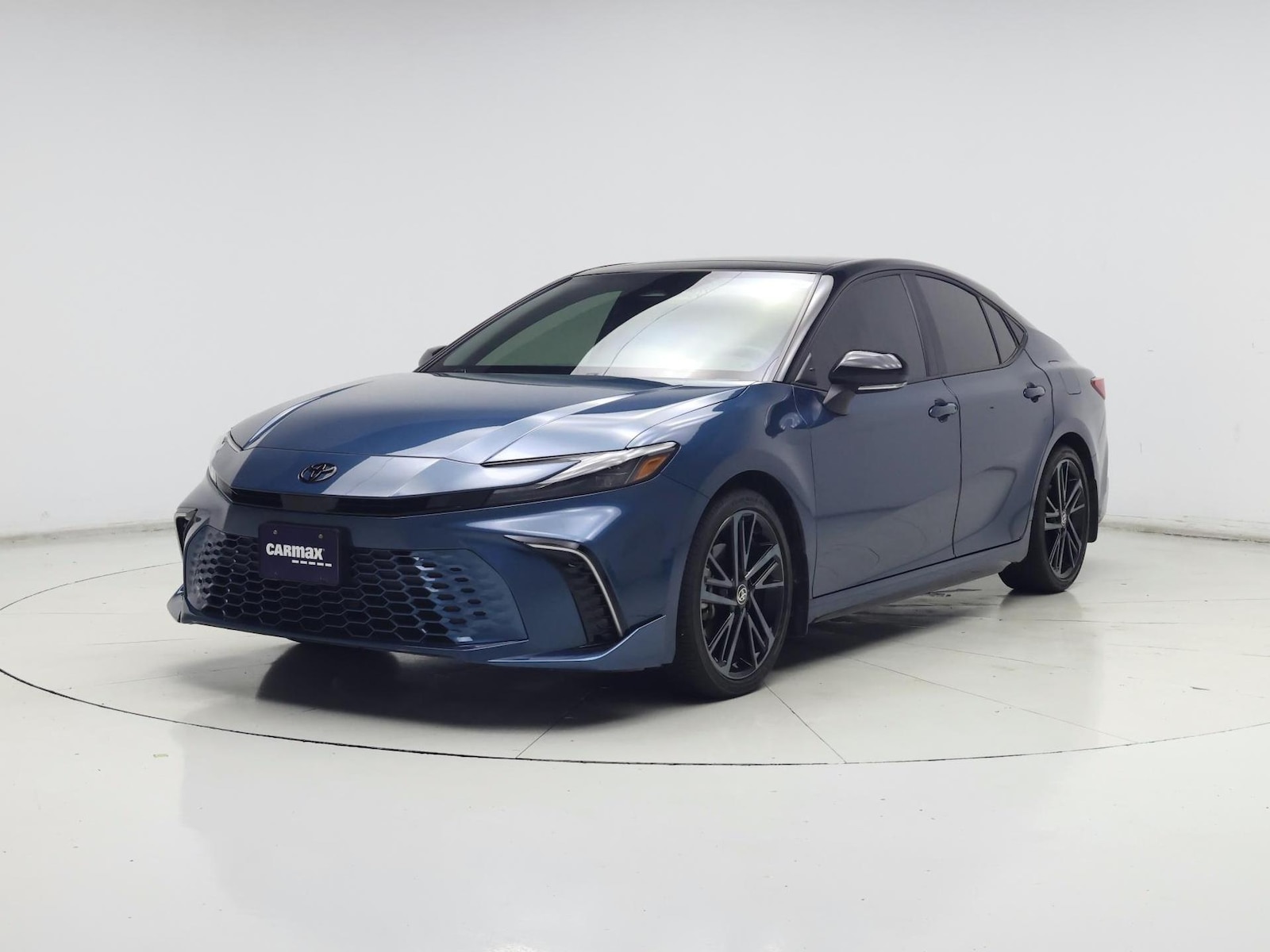 2026 Toyota Camry XSE - Photo 9