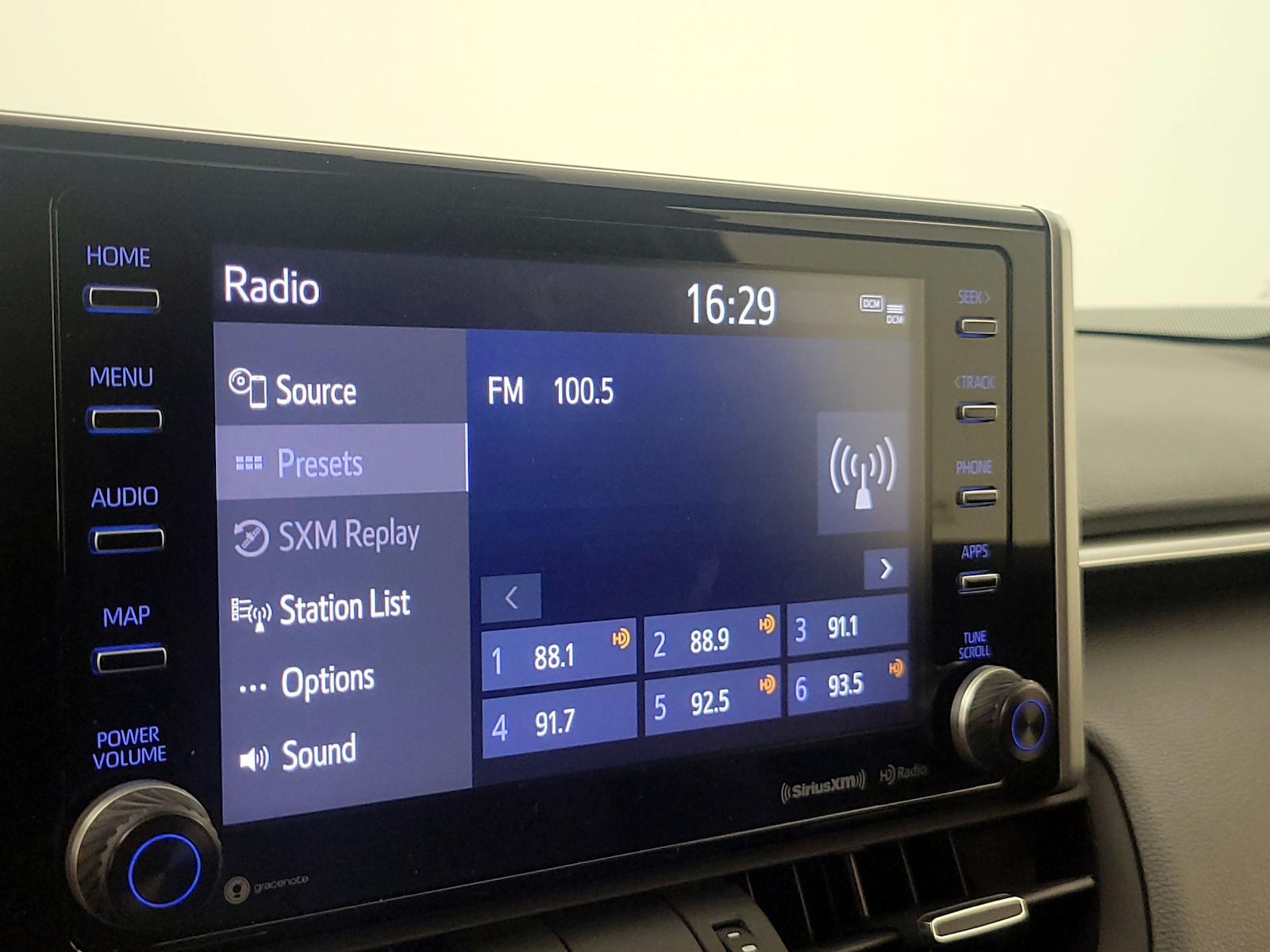 2021 Toyota RAV4 XSE - Photo 16