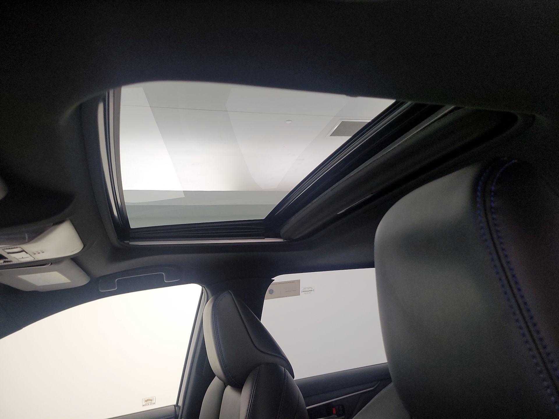 Thumbnail: 2021 Toyota RAV4 - 19