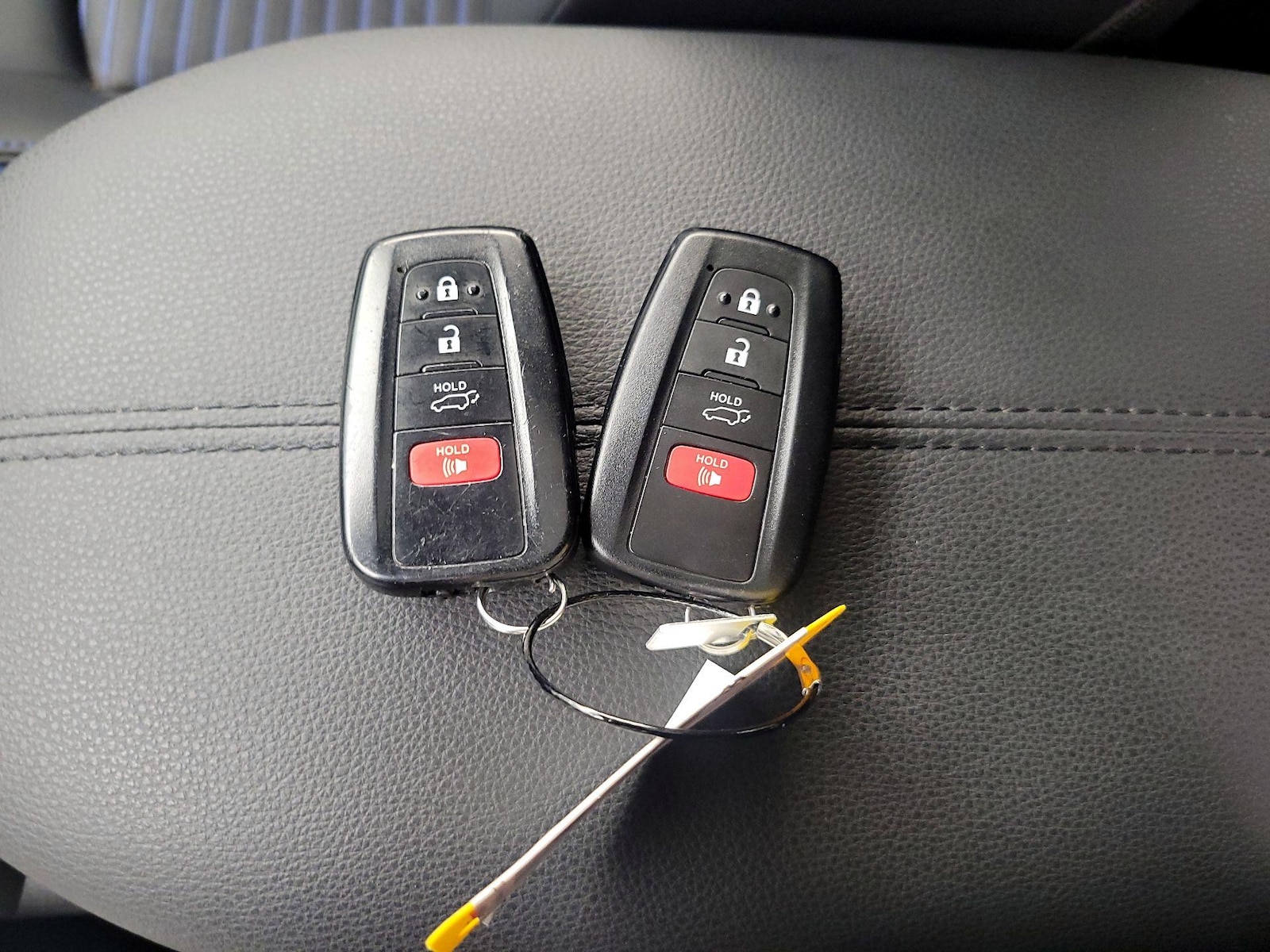 2021 Toyota RAV4 XSE - Photo 24