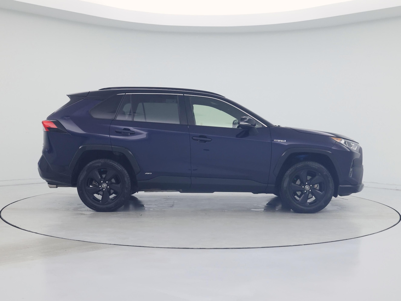 2021 Toyota RAV4 XSE - Photo 8
