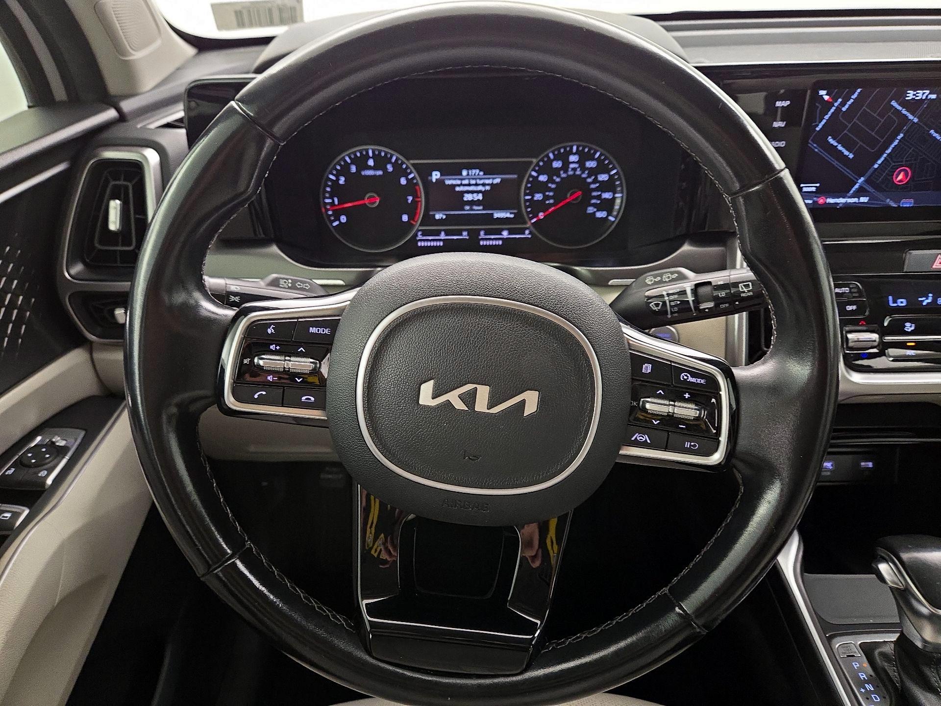 Thumbnail: 2022 Kia Sorento - 10