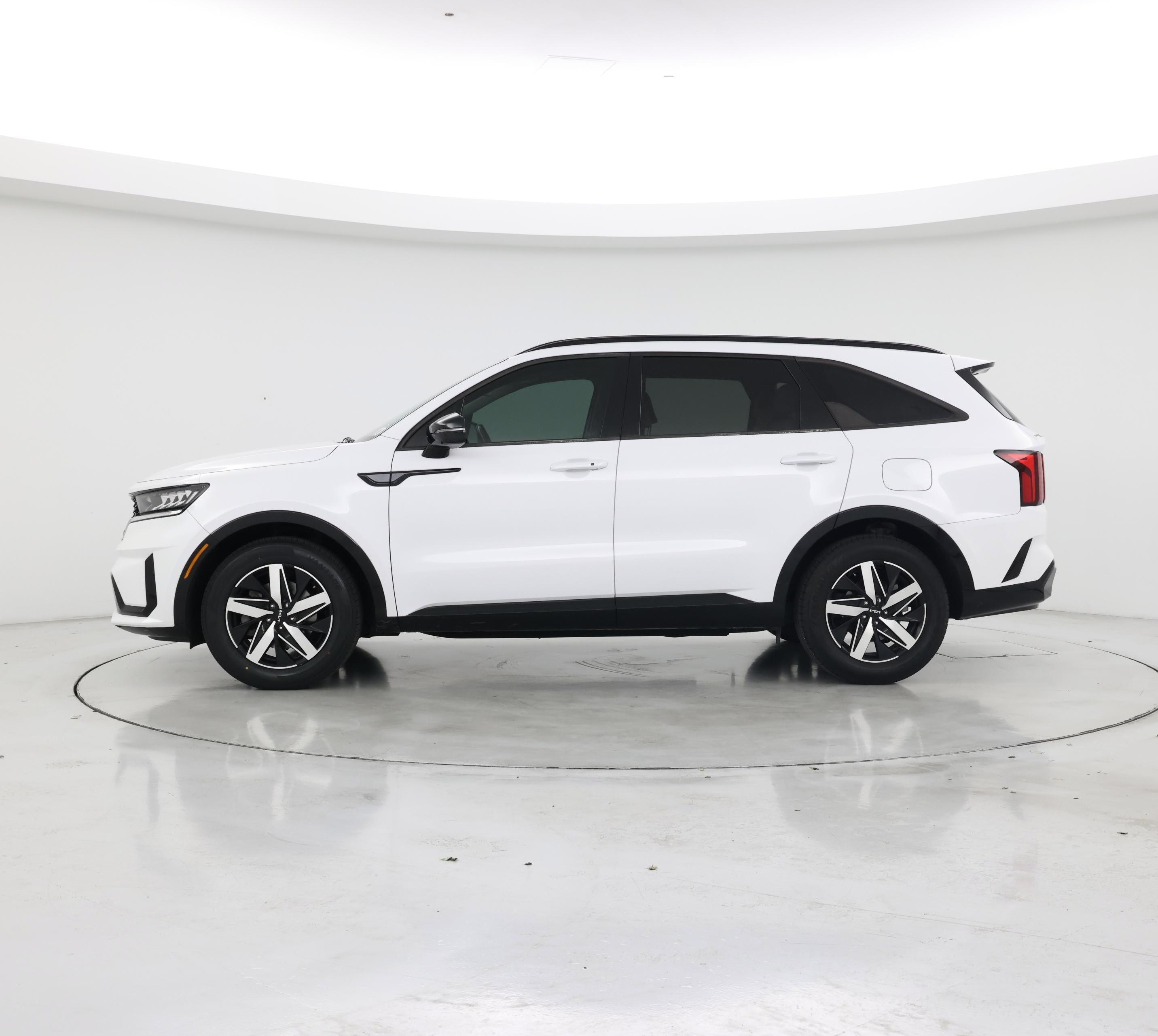 Thumbnail: 2022 Kia Sorento - 3