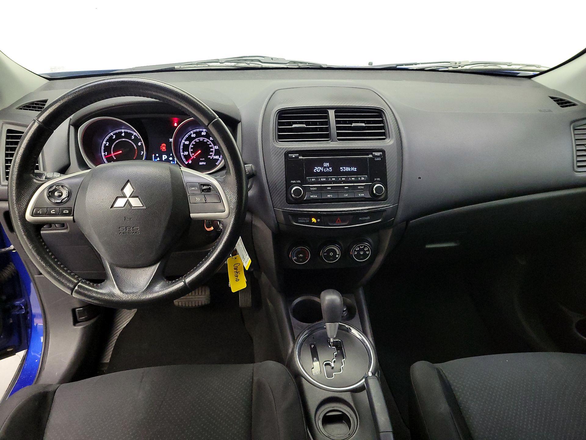 Thumbnail: 2015 Mitsubishi Outlander Sport - 9