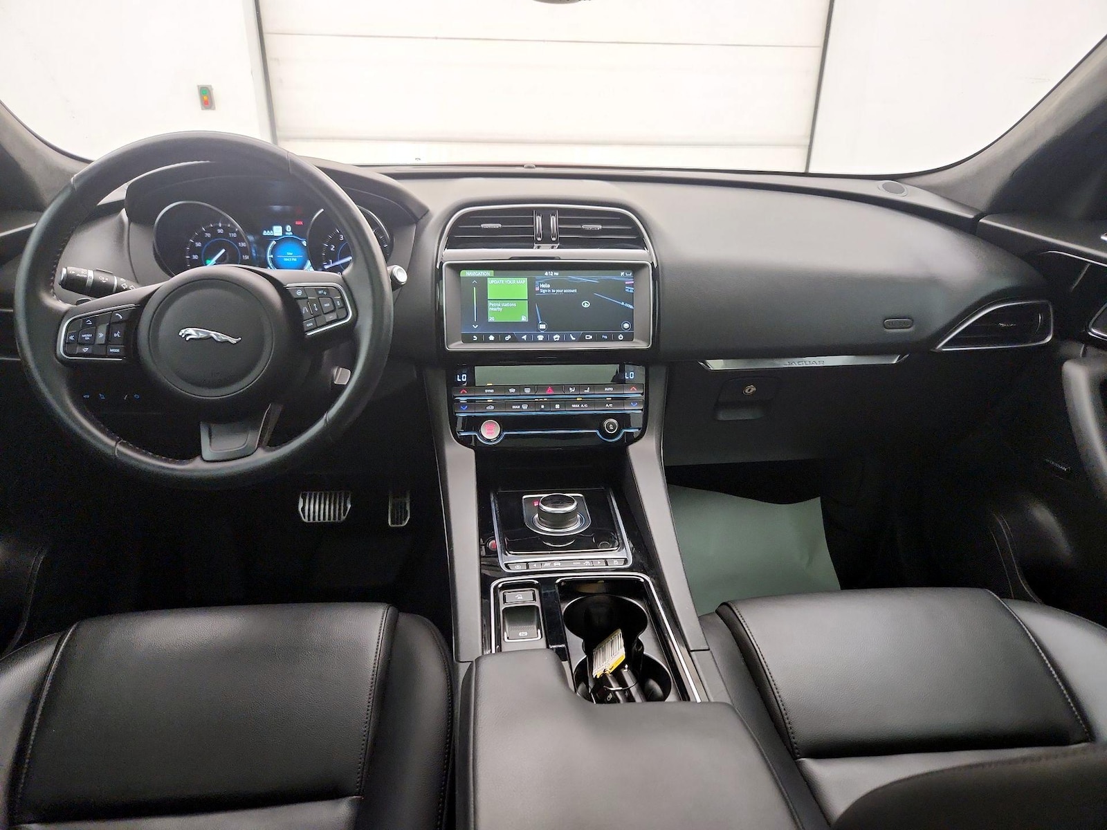 2019 Jaguar F-Pace Premium - Photo 10