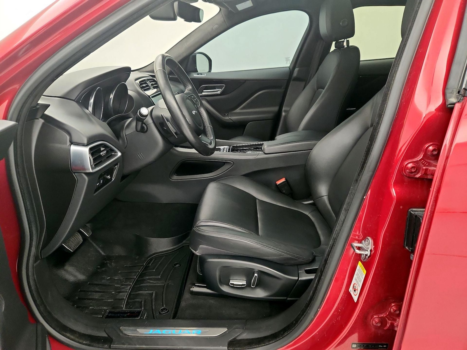 2019 Jaguar F-Pace Premium - Photo 12