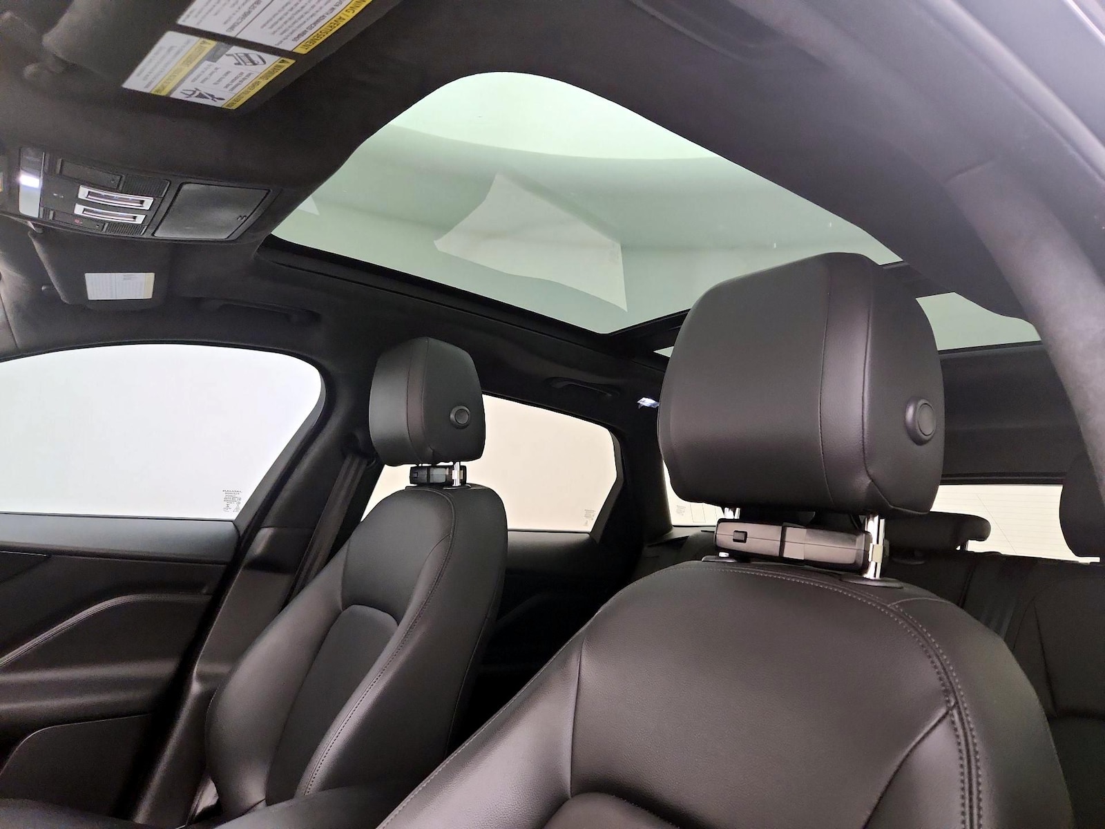 2019 Jaguar F-Pace Premium - Photo 21