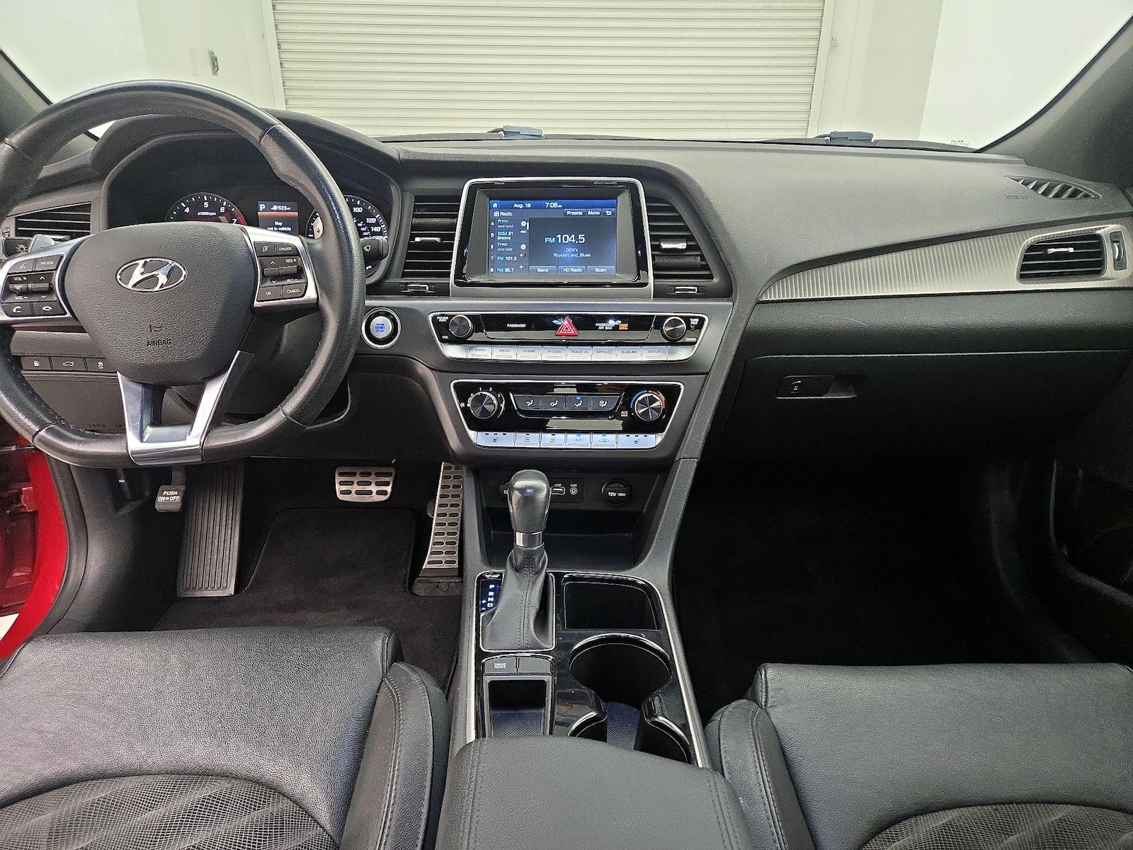 Apple CarPlay® & Android Auto™