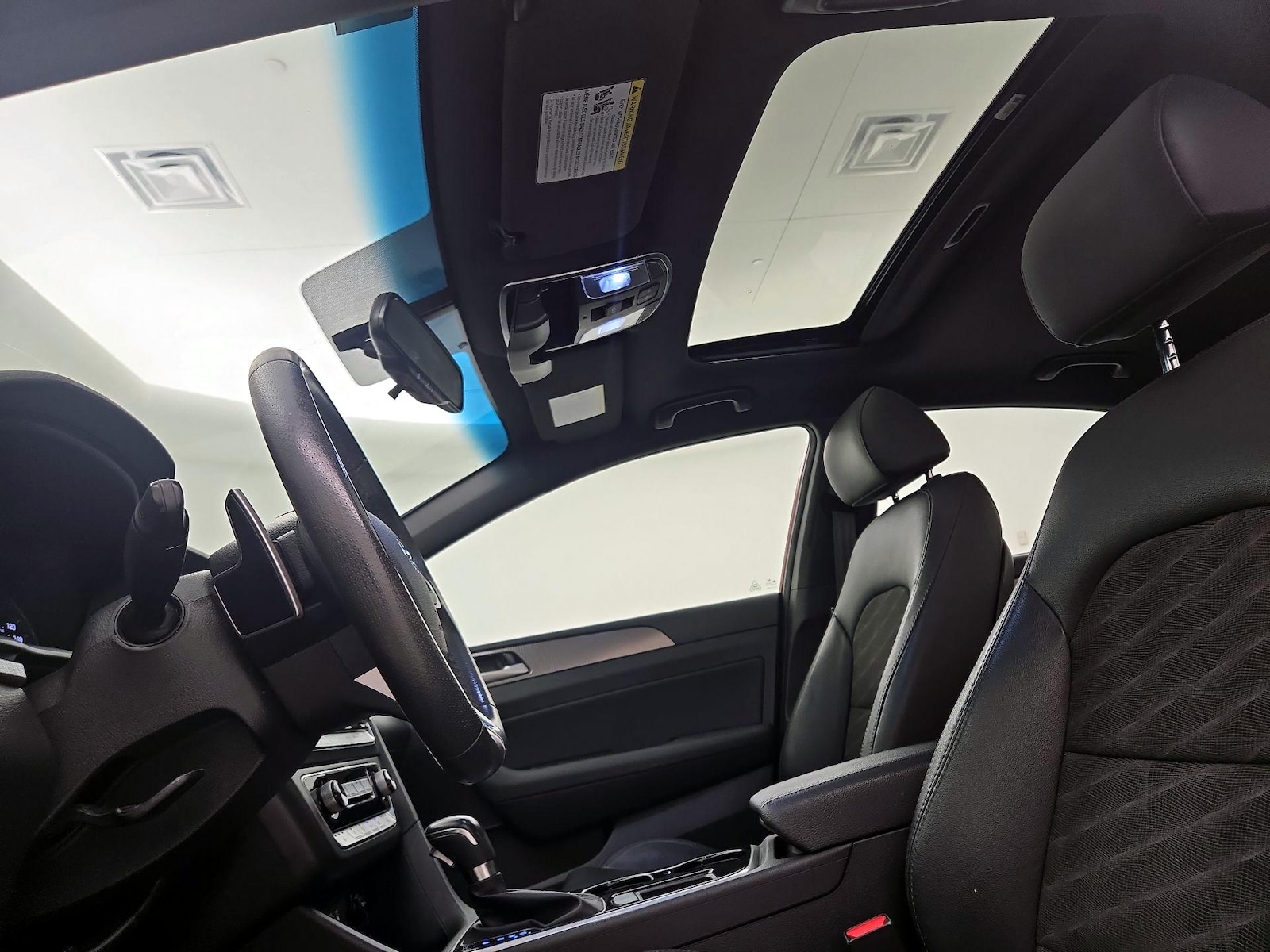 Sunroof(s) & Overhead Airbags