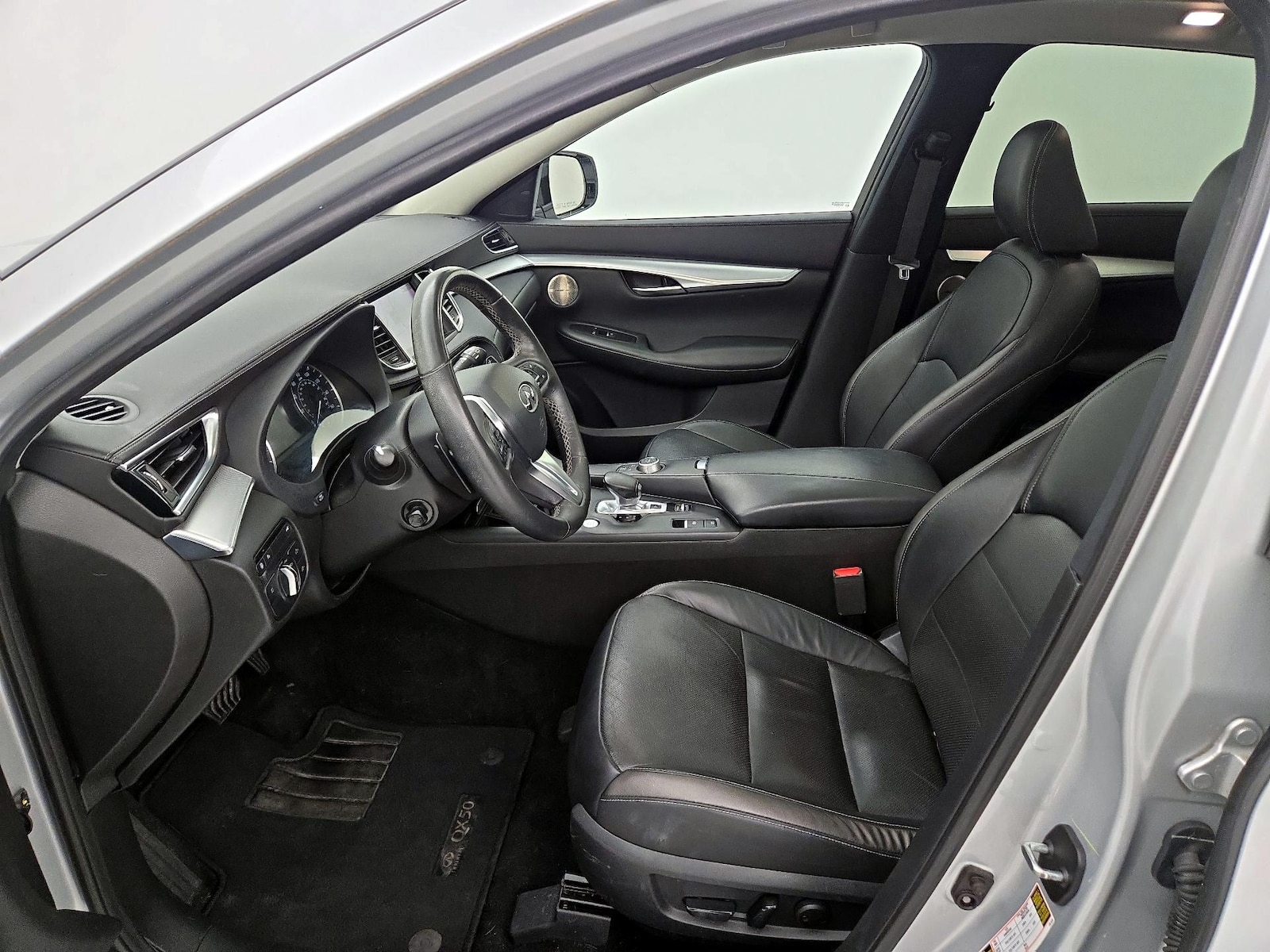 2019 INFINITI QX50 Essential - Photo 12