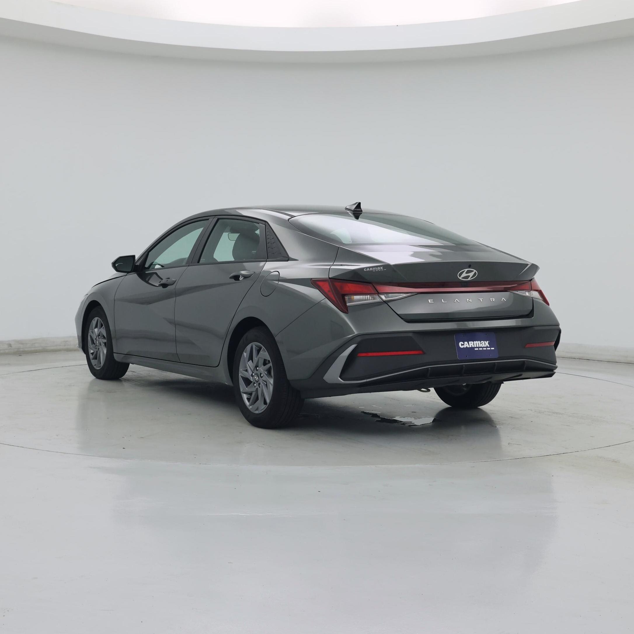 Thumbnail: 2024 Hyundai Elantra - 2