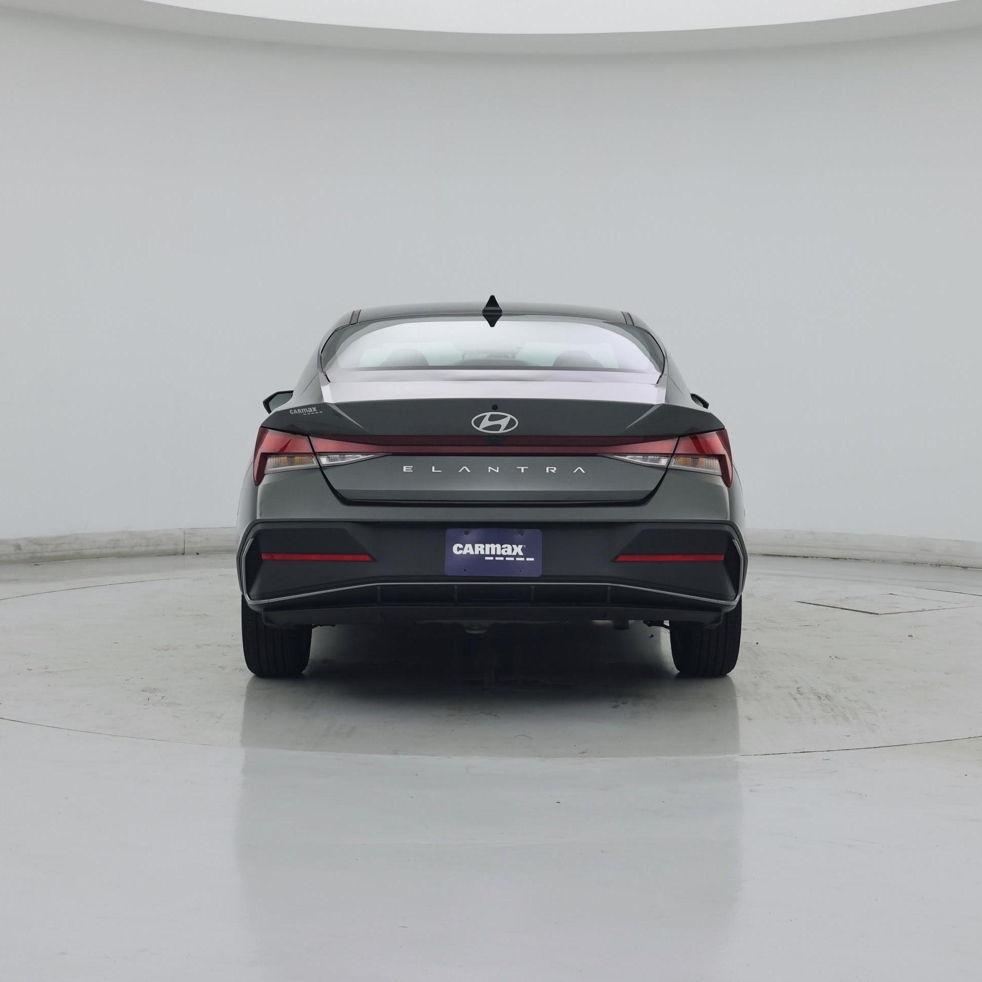 Thumbnail: 2024 Hyundai Elantra - 6