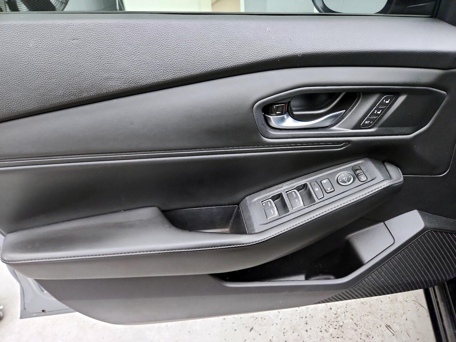 2024 Honda Accord Hybrid Sport-L - Photo 13