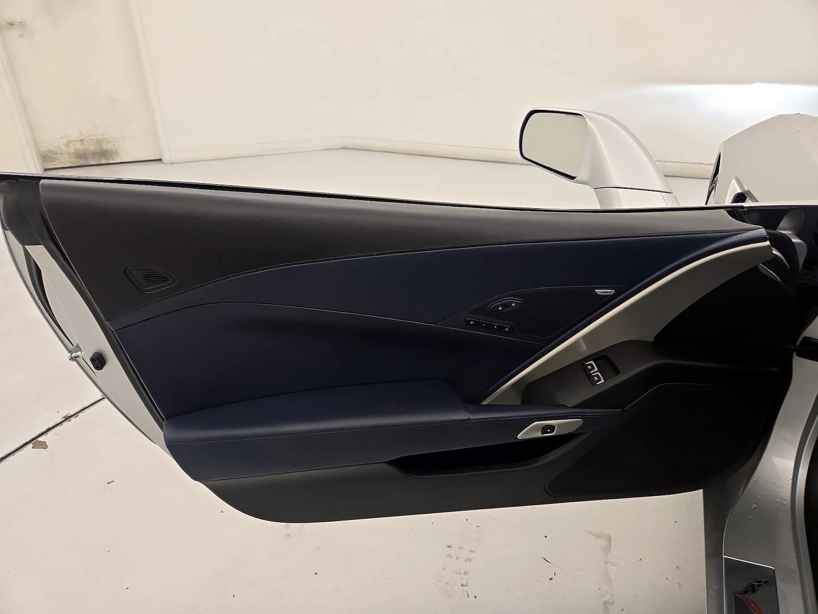 2016 Chevrolet Corvette 3LT - Photo 13