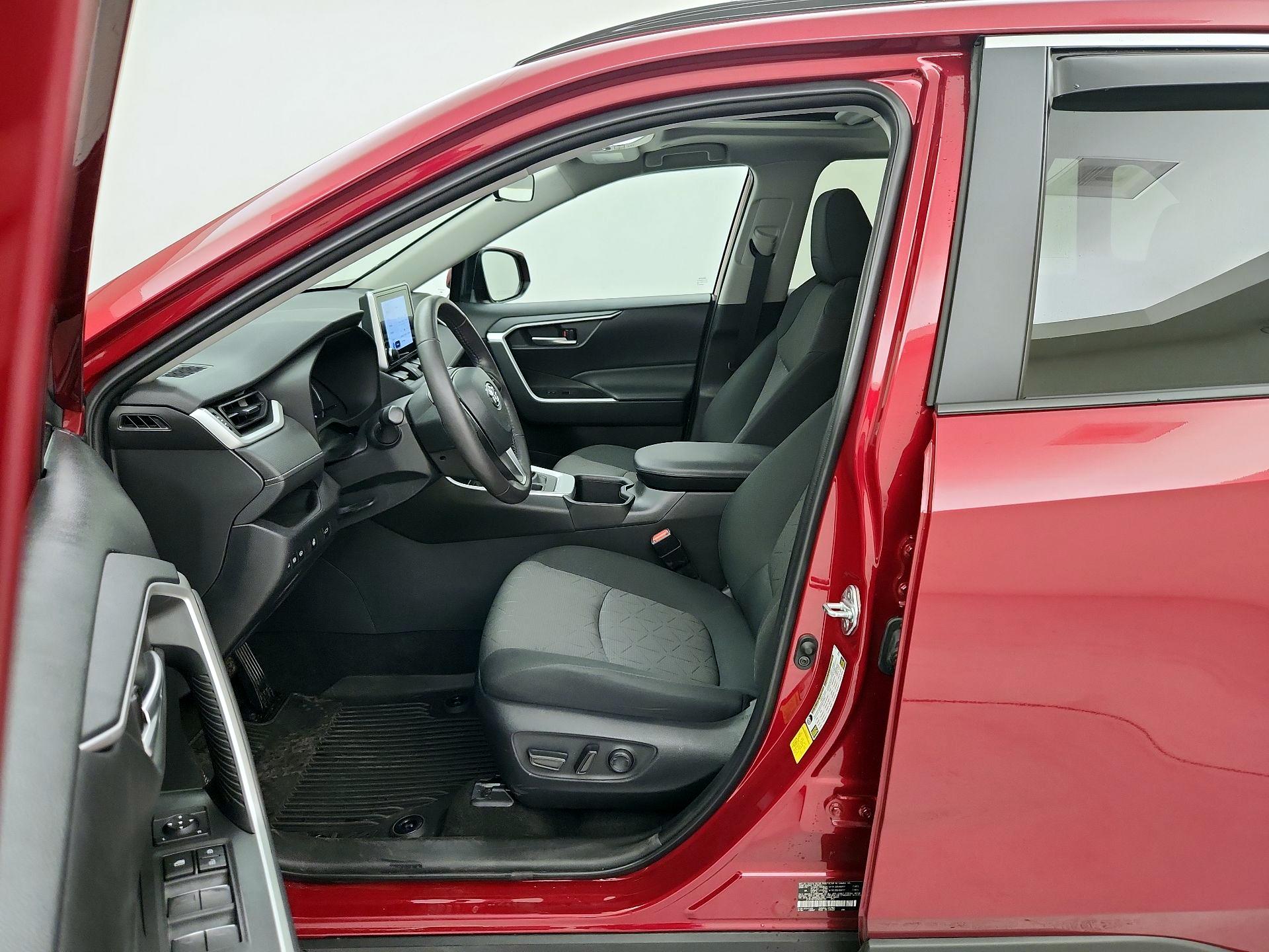Thumbnail: 2023 Toyota RAV4 - 11