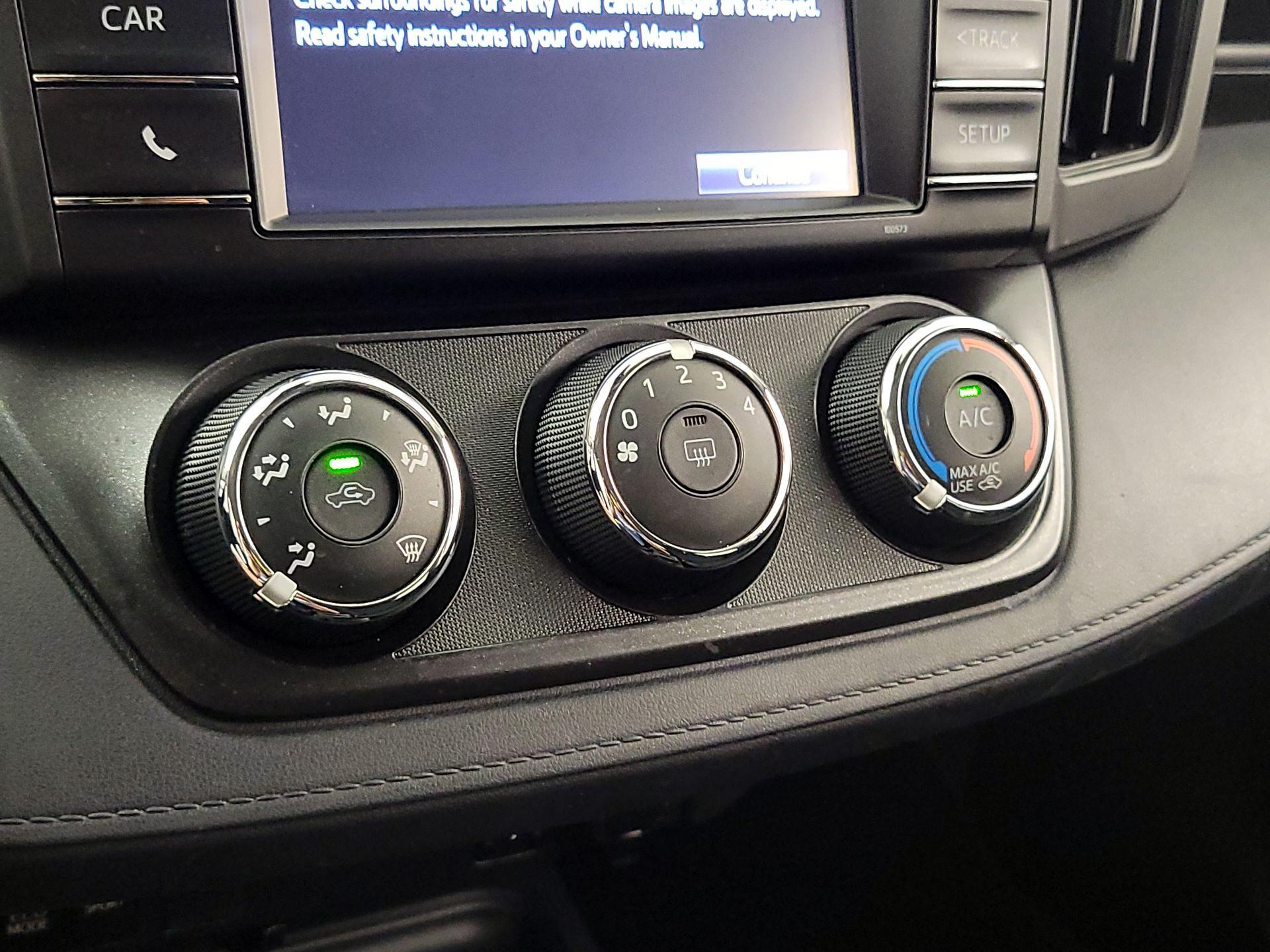 Thumbnail: 2017 Toyota RAV4 - 16