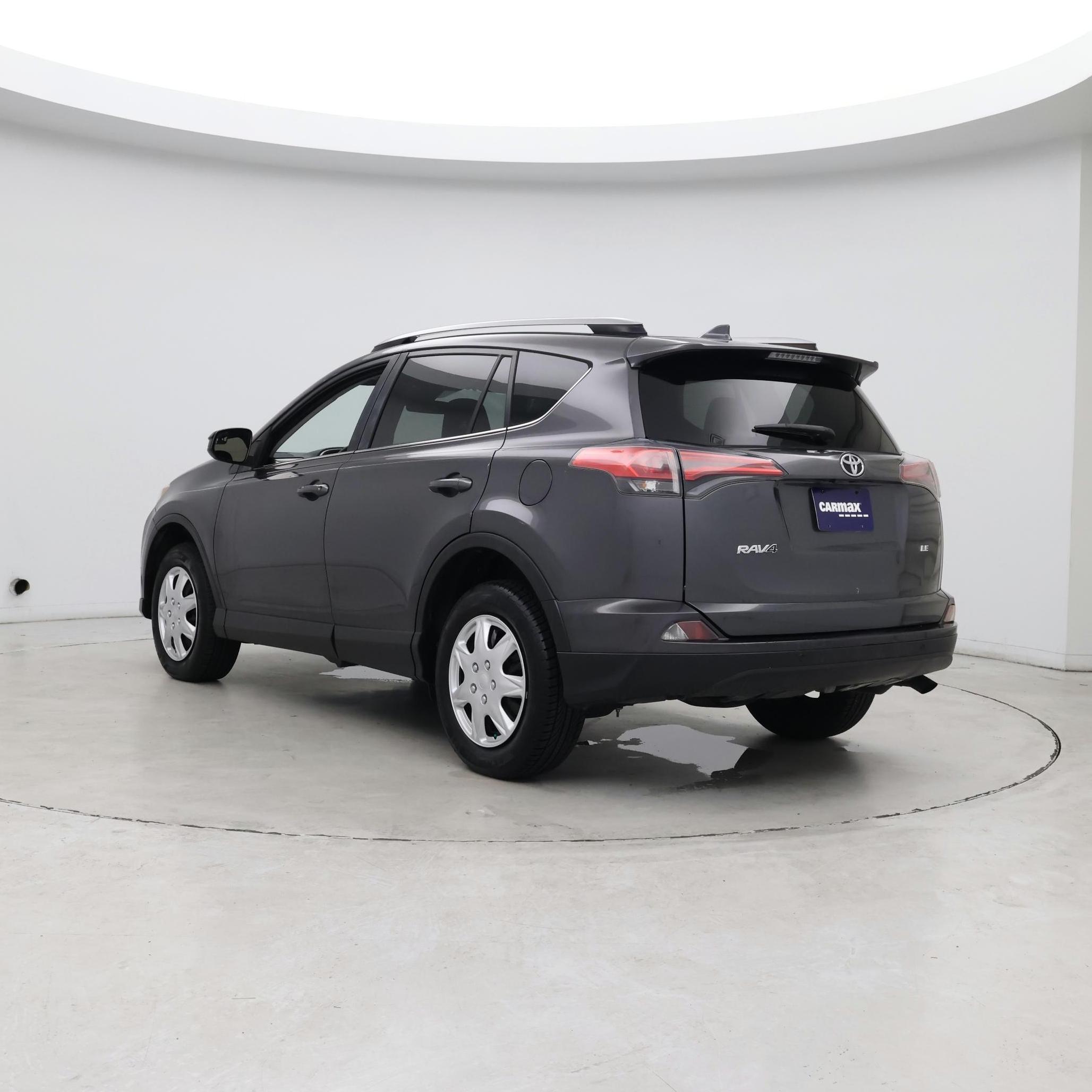 Thumbnail: 2017 Toyota RAV4 - 2