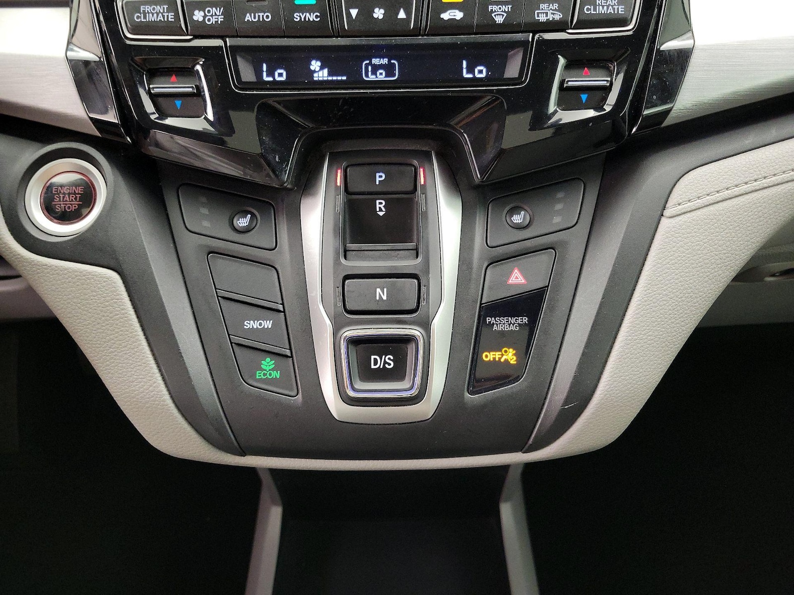 2018 Honda Odyssey EX-L - Photo 18