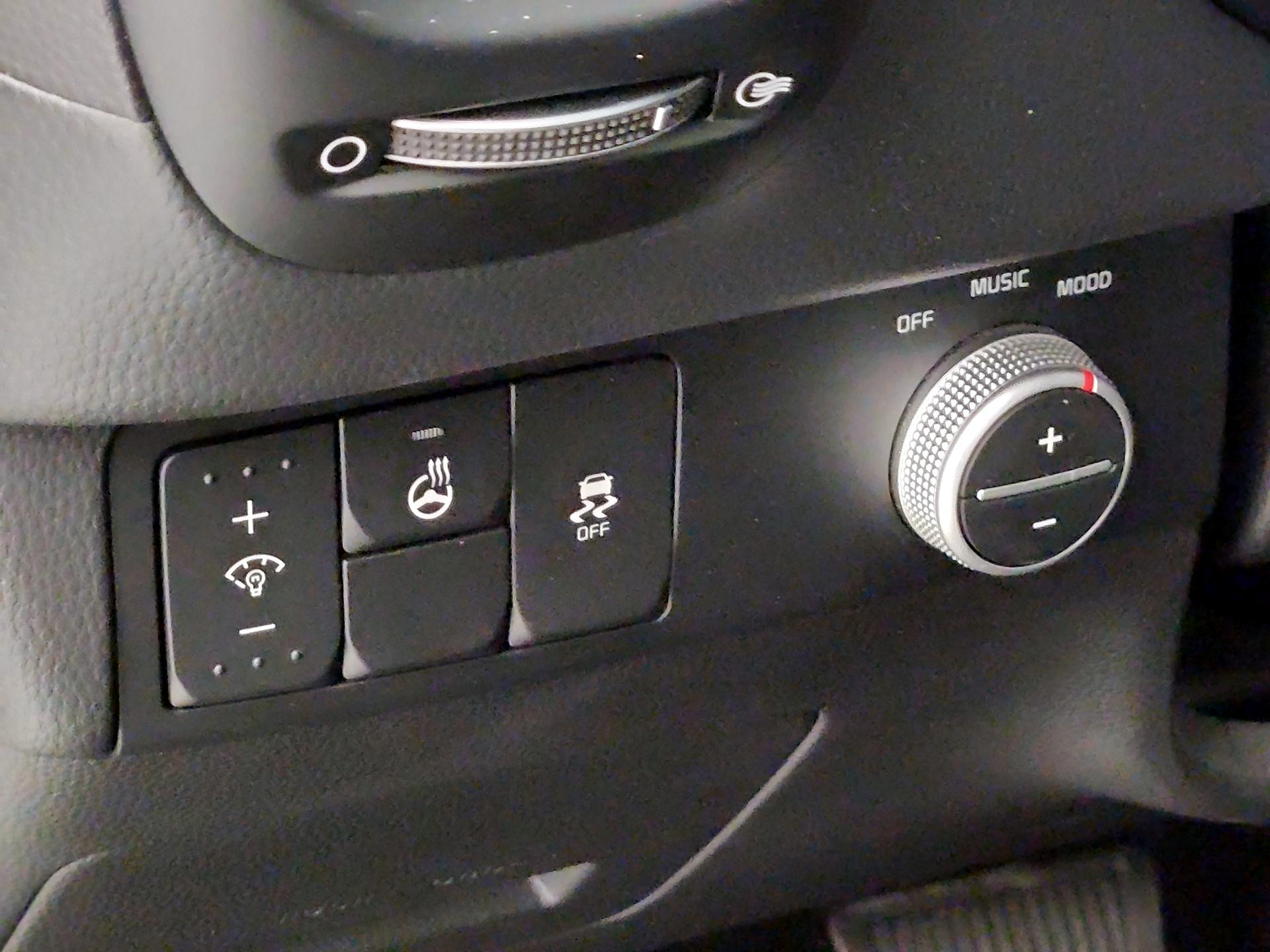 Thumbnail: 2015 Kia Soul - 13