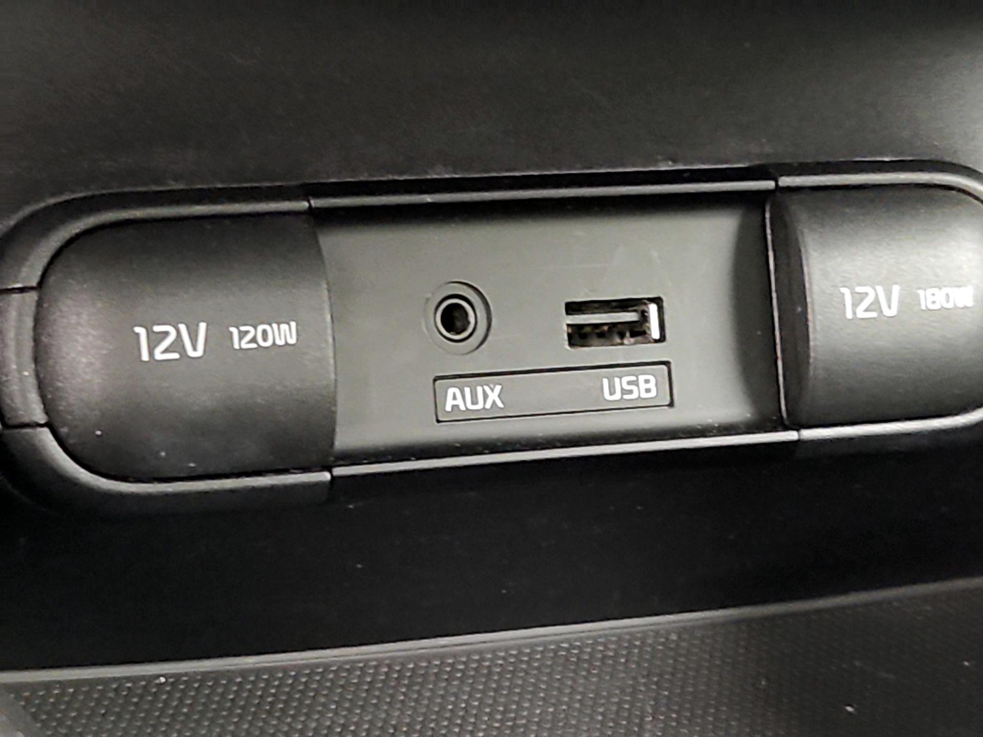 Thumbnail: 2015 Kia Soul - 18