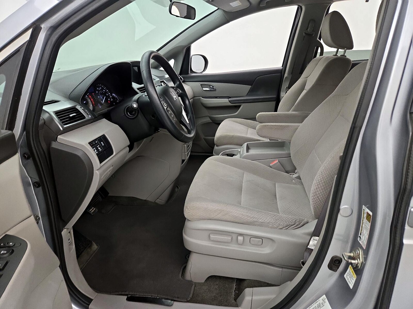 Power Seat(s) & Side Airbags