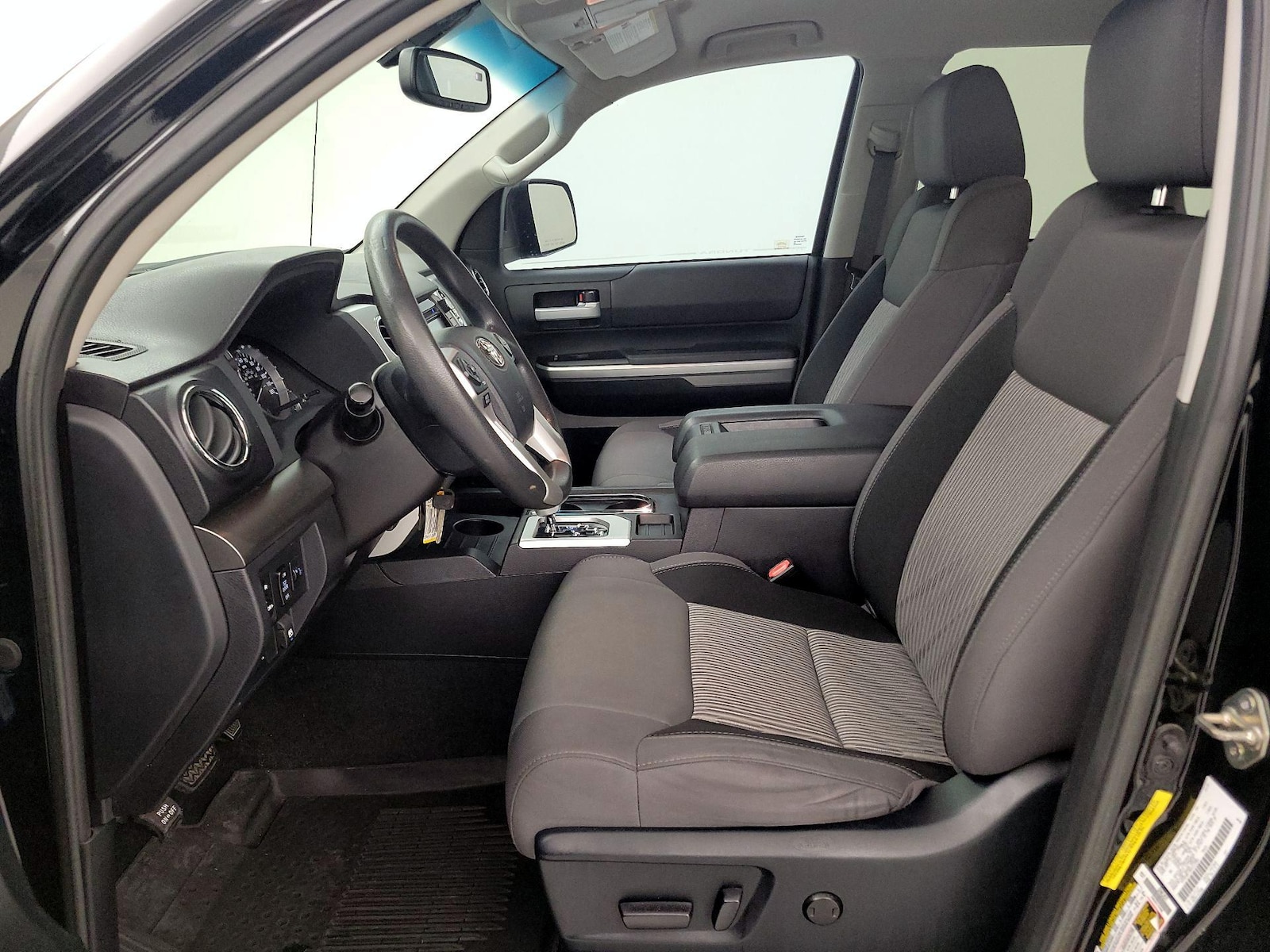 2017 Toyota Tundra SR5 - Photo 12