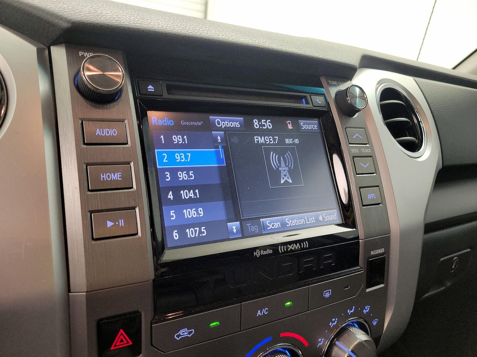 2017 Toyota Tundra SR5 - Photo 16