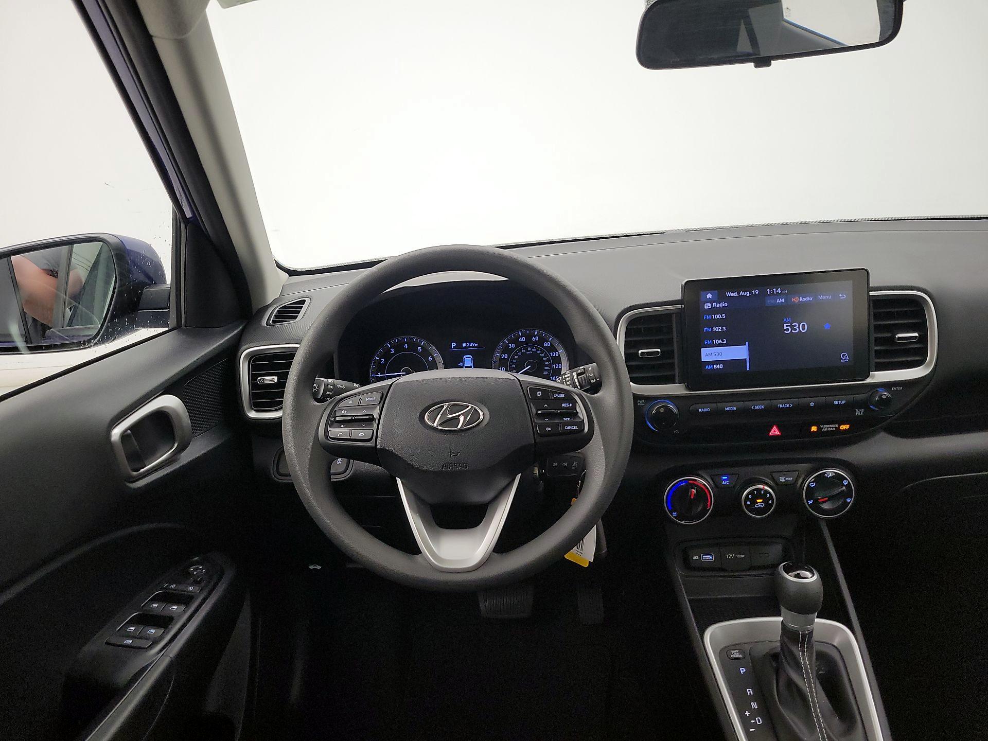 Thumbnail: 2022 Hyundai Venue - 10