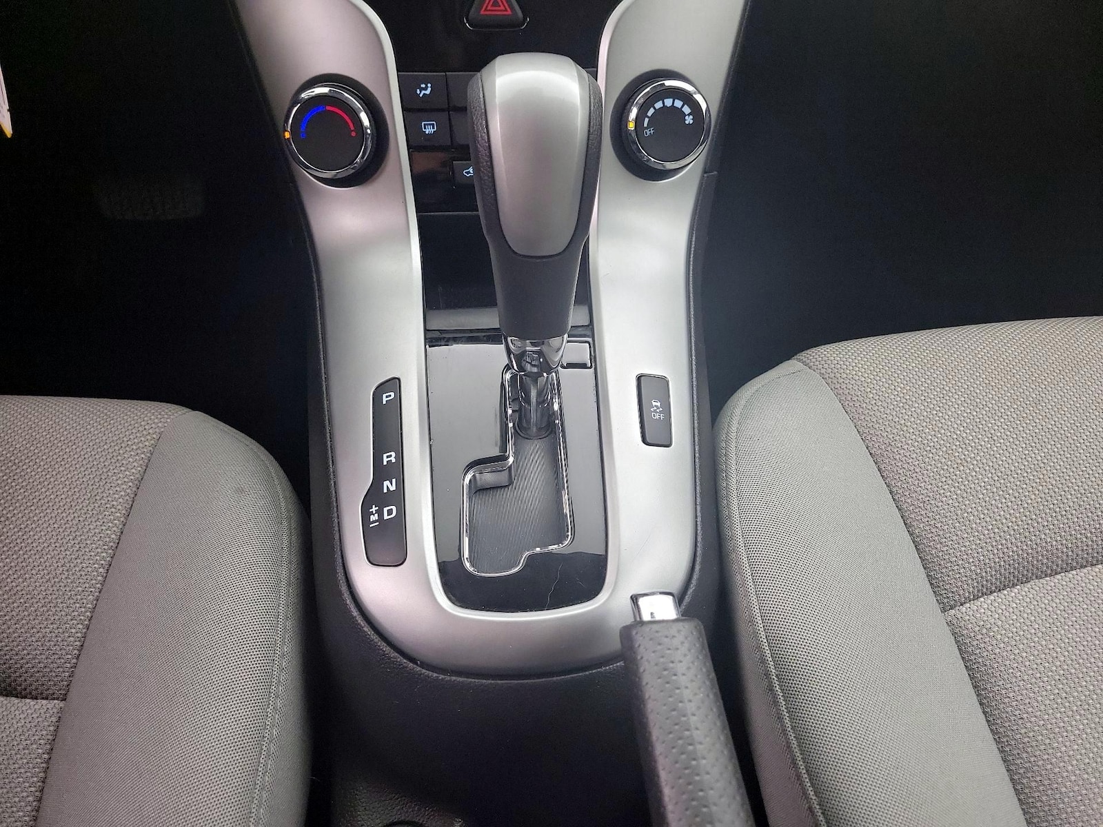 2016 Chevrolet Cruze Limited 1LT - Photo 18