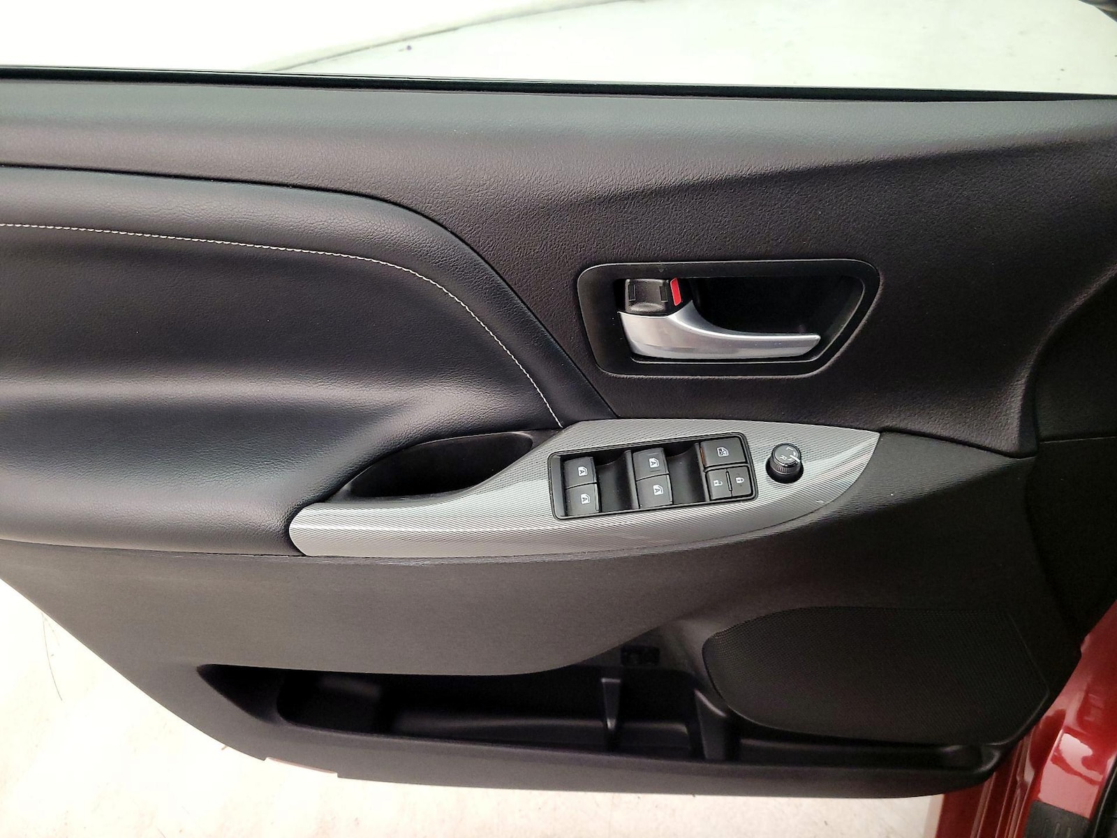 2017 Toyota Sienna SE - Photo 13