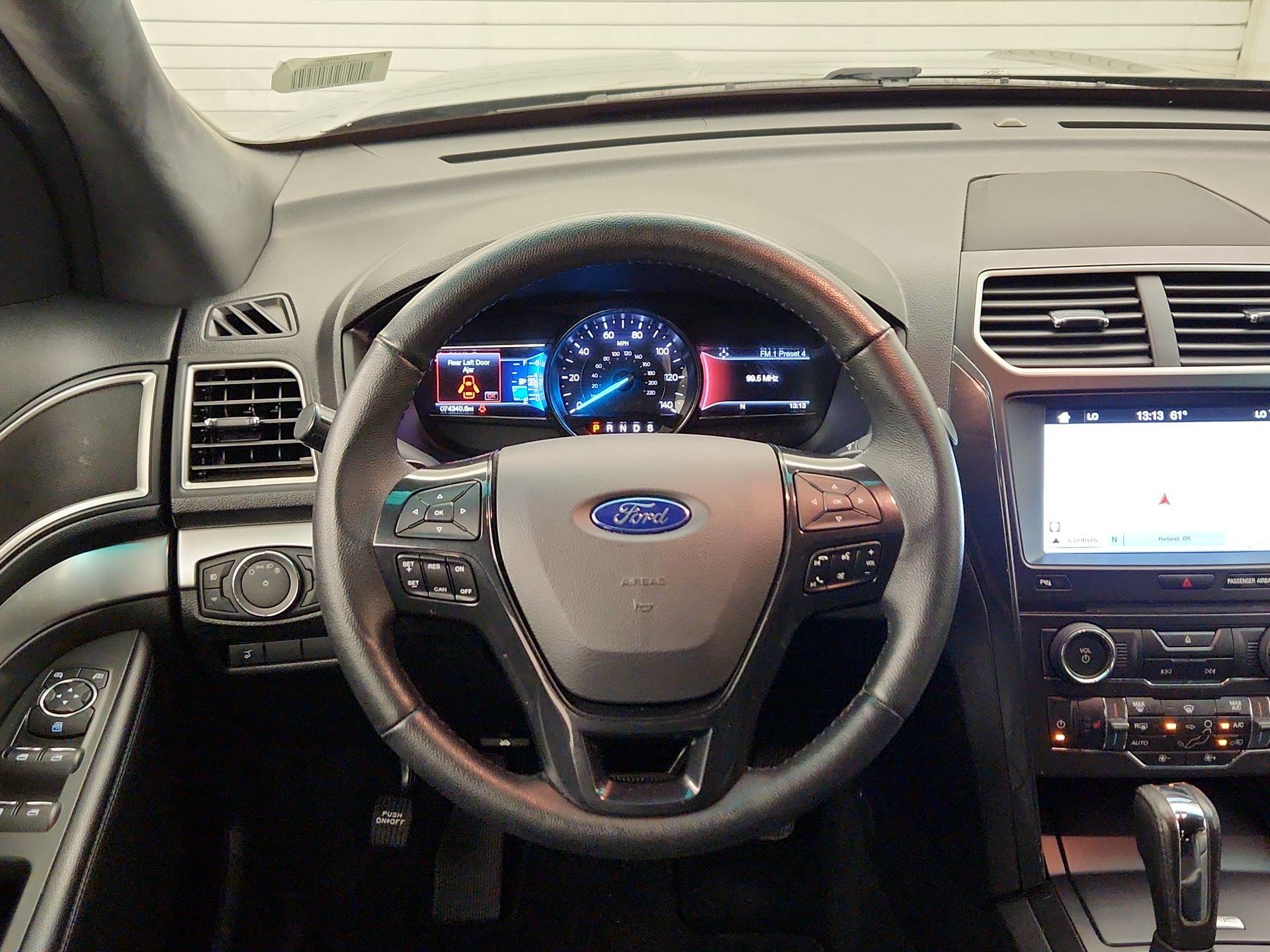 Thumbnail: 2017 Ford Explorer - 10