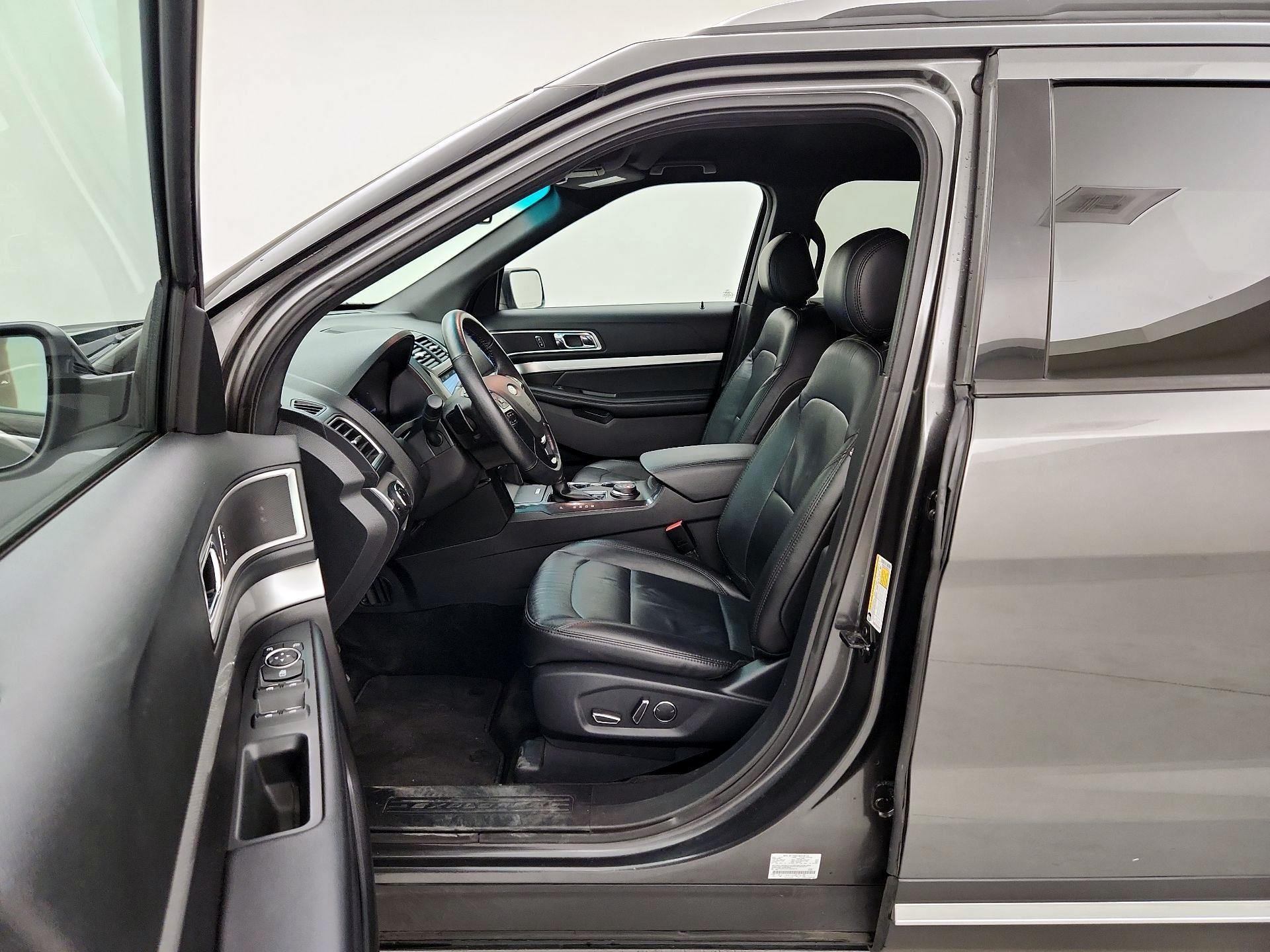 Thumbnail: 2017 Ford Explorer - 11