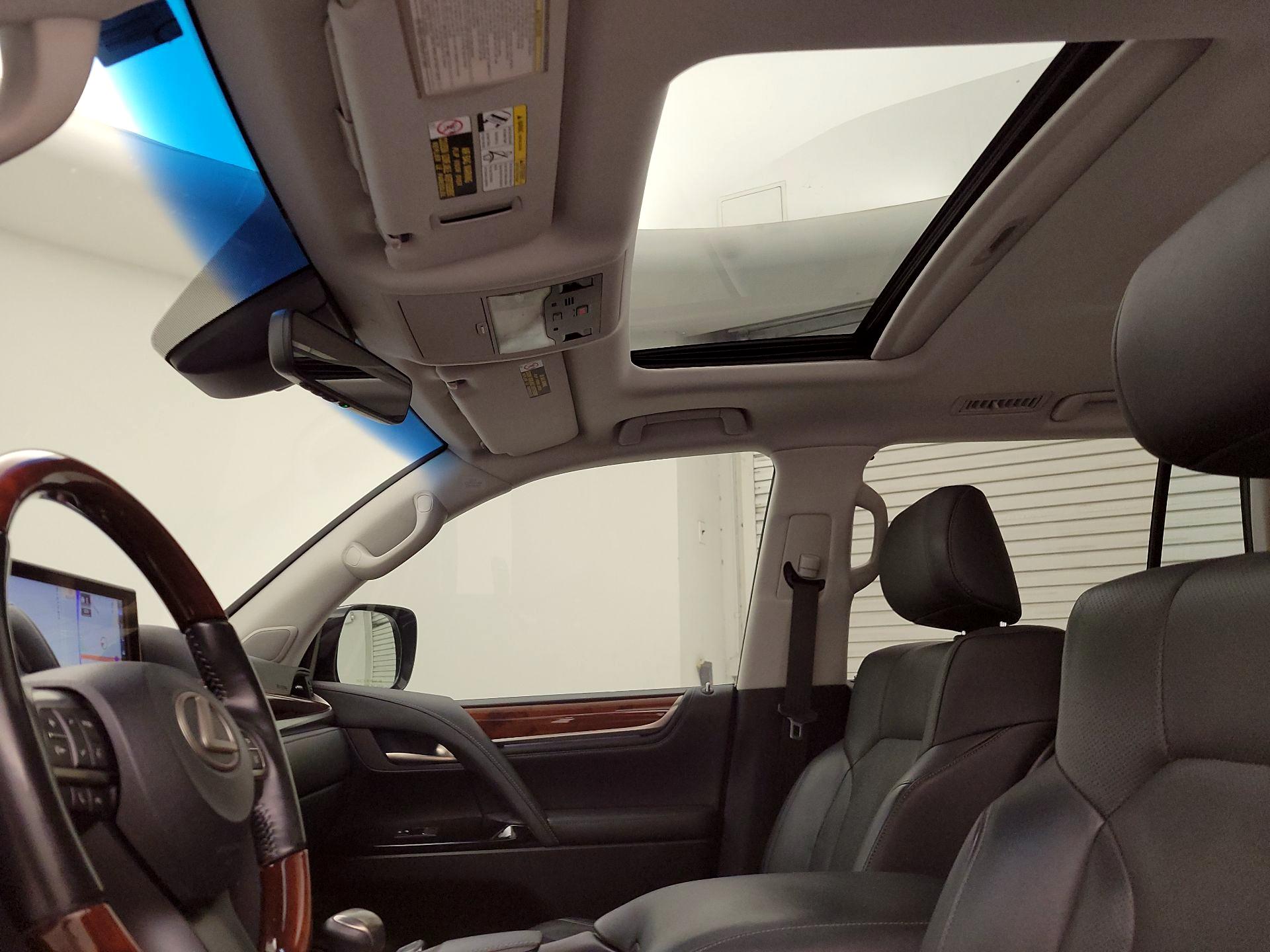 Thumbnail: 2021 Lexus LX - 20