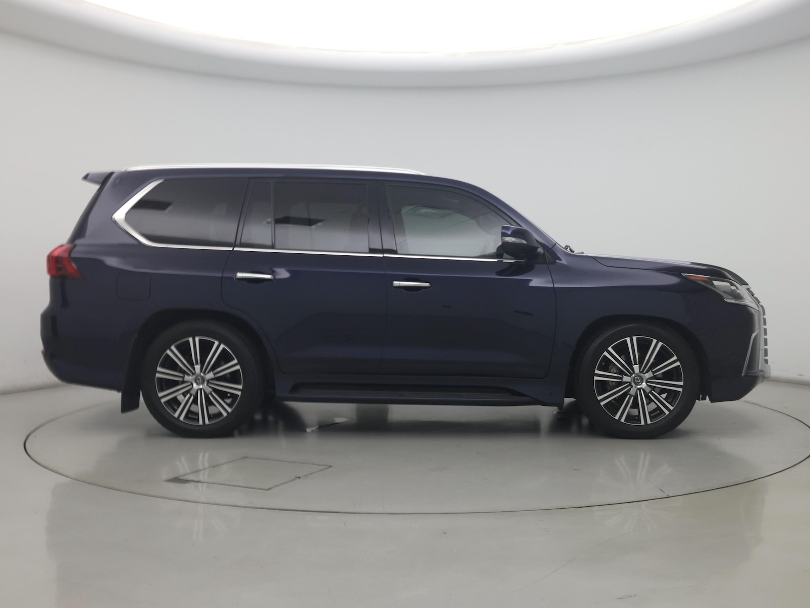 2021 Lexus LX 570 - Photo 8