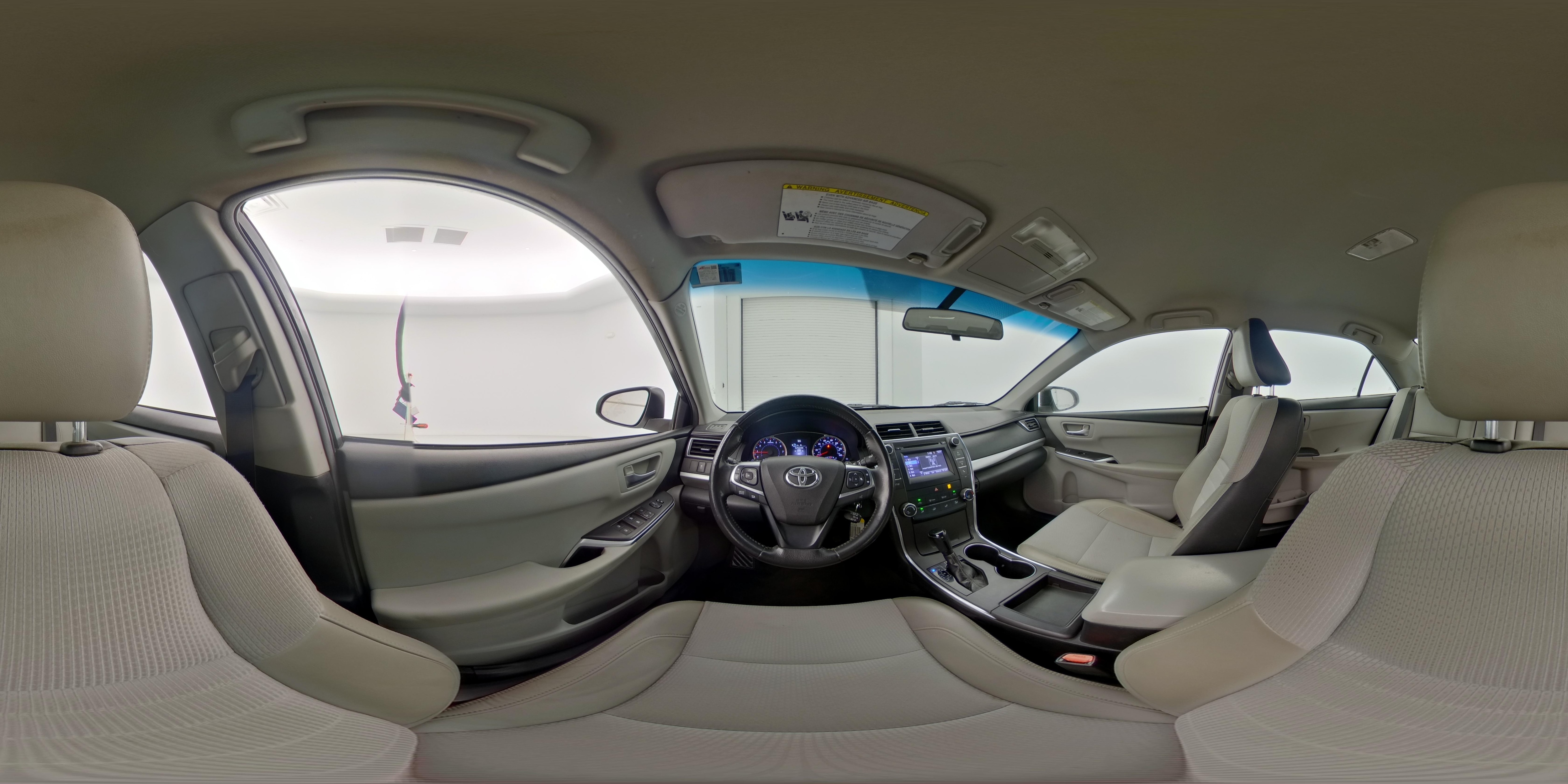 2017 Toyota Camry SE - Photo 26