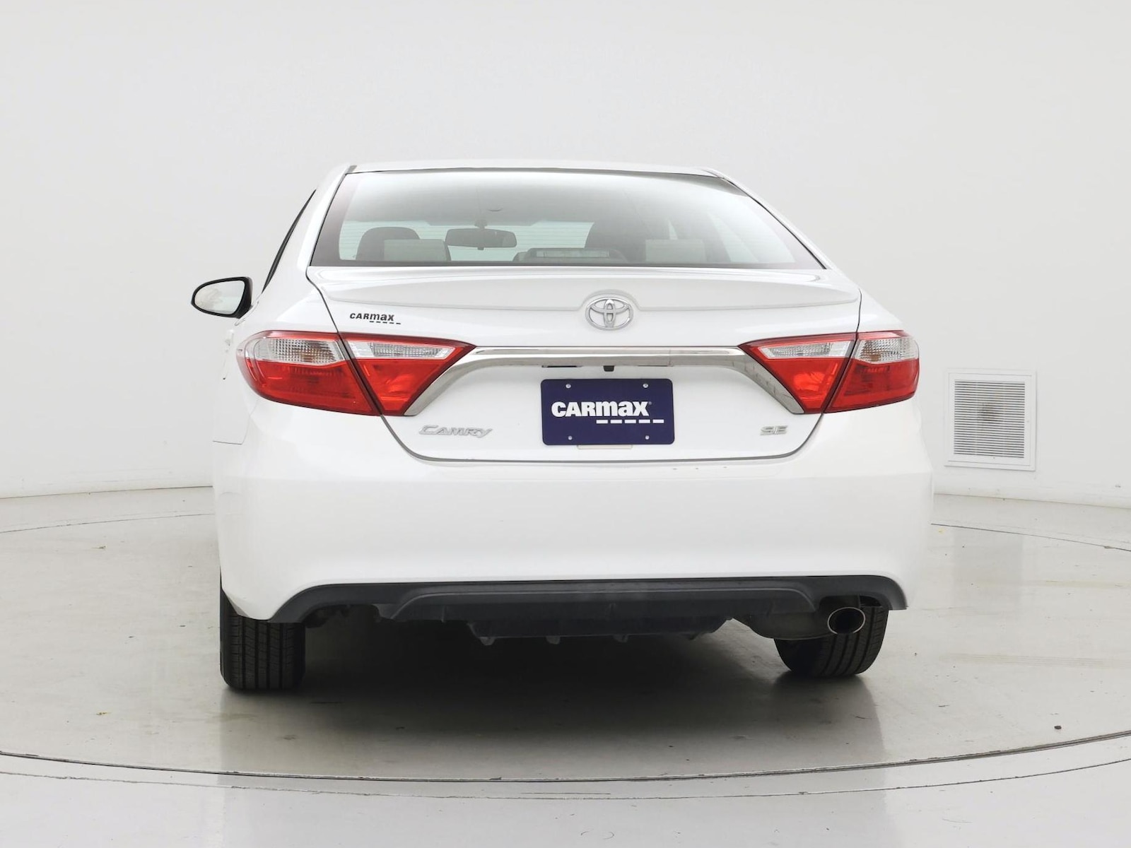 2017 Toyota Camry SE - Photo 7