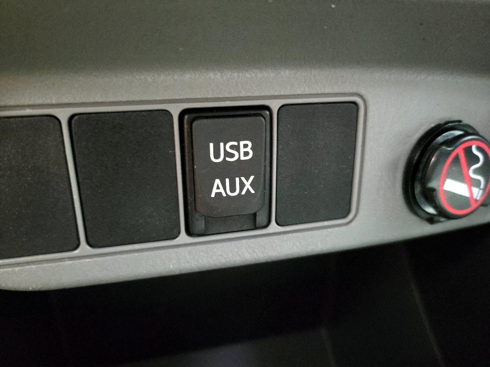 2015 Toyota Tacoma Base - Photo 19