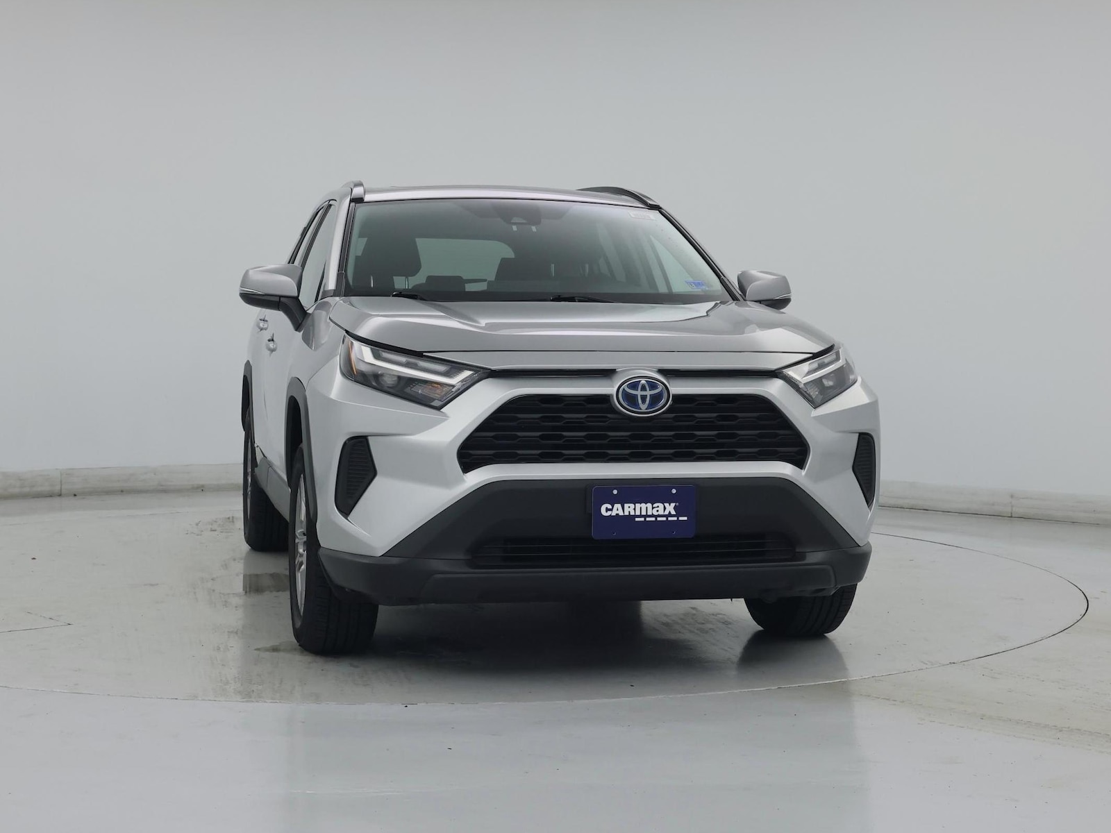 2024 Toyota RAV4 XLE - Photo 6