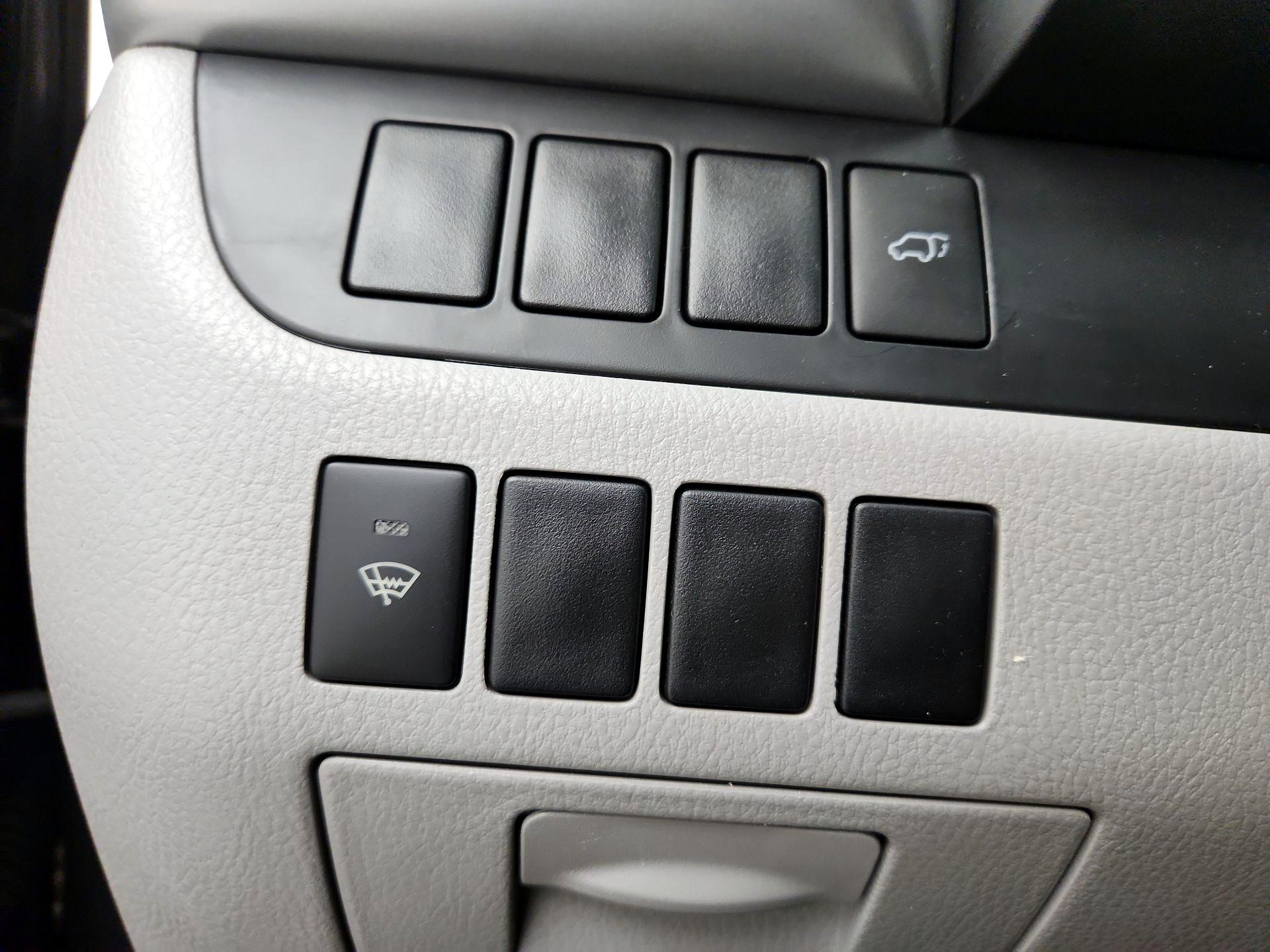 Thumbnail: 2015 Toyota Highlander - 13